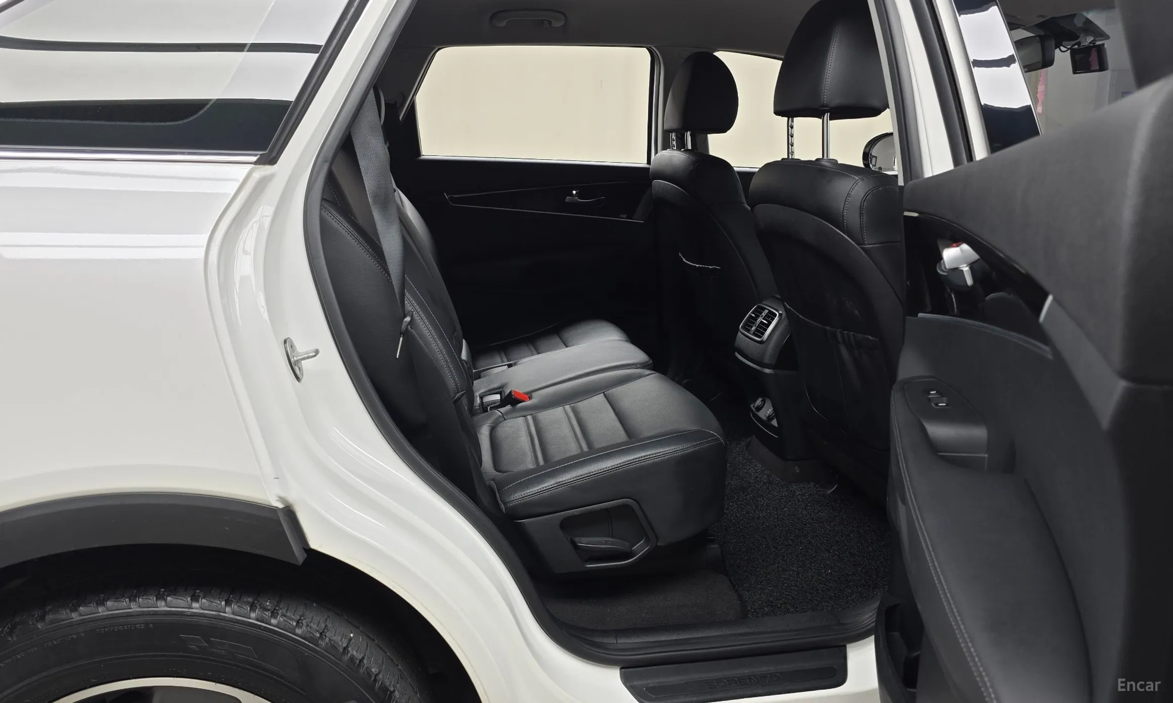 Kia Sorento превью 11