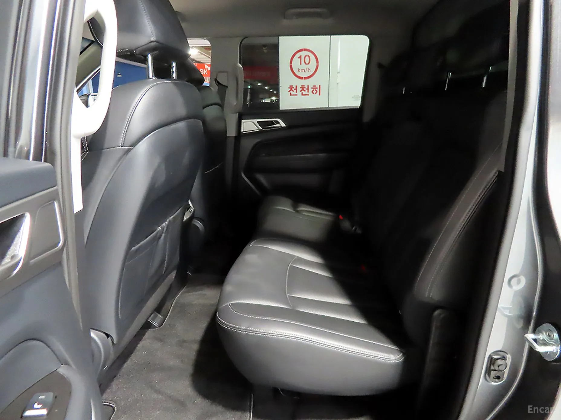 KG Mobility (SsangYong) Rexton Sports превью 12