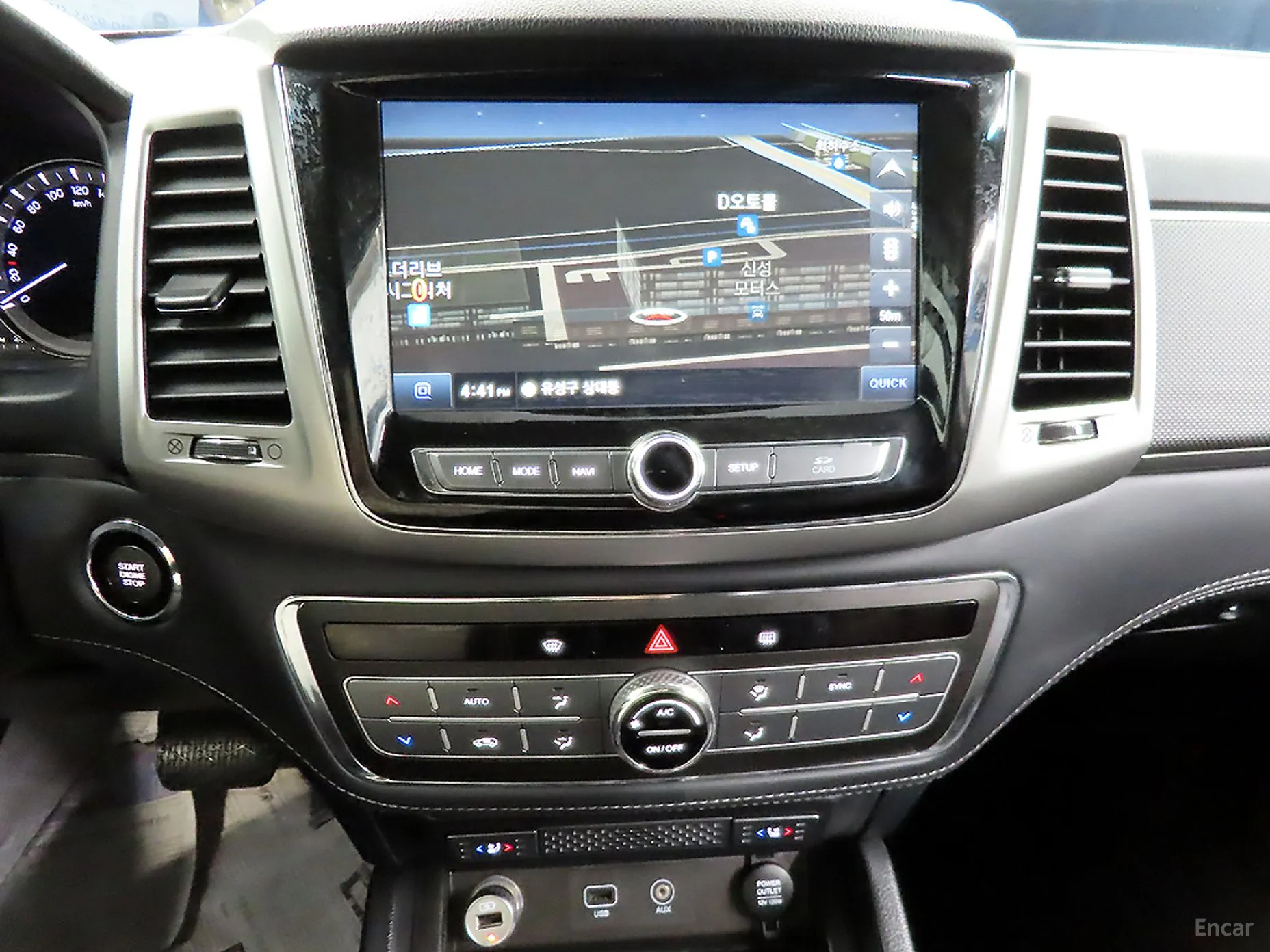 KG Mobility (SsangYong) Rexton Sports превью 18