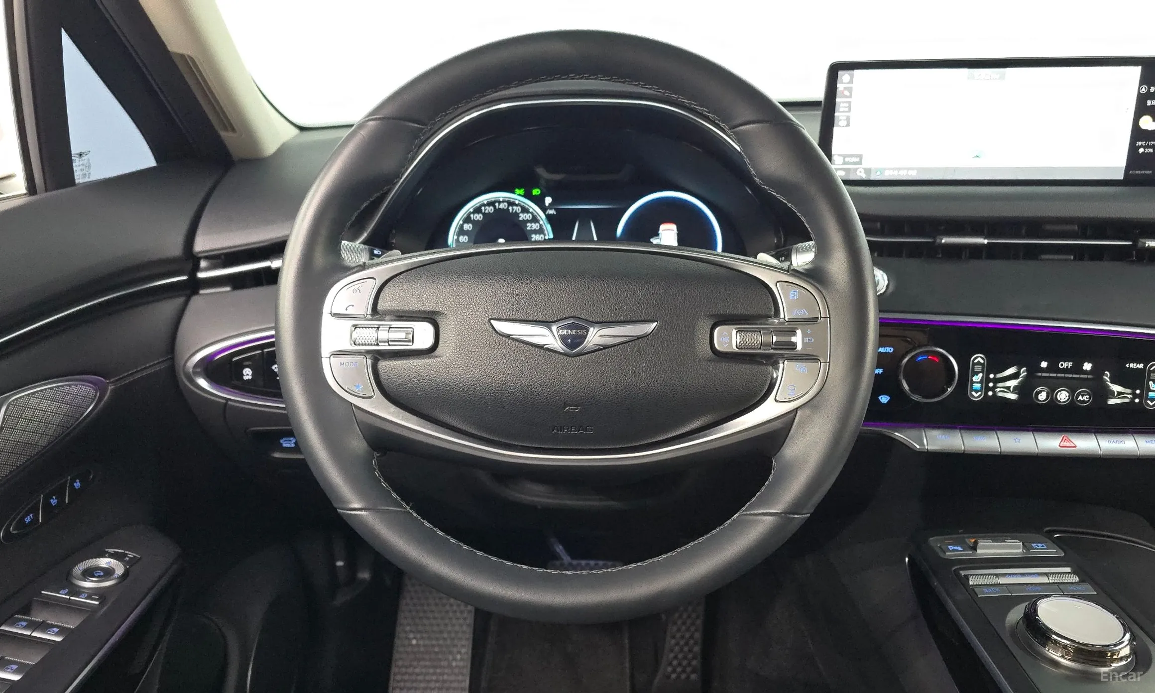 Genesis GV70 превью 13
