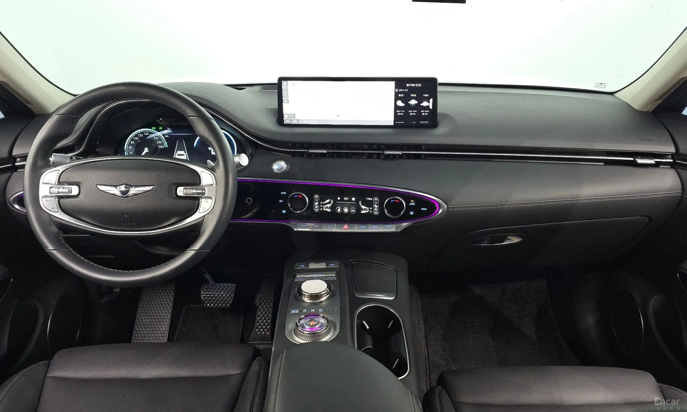 Genesis GV70 превью 7
