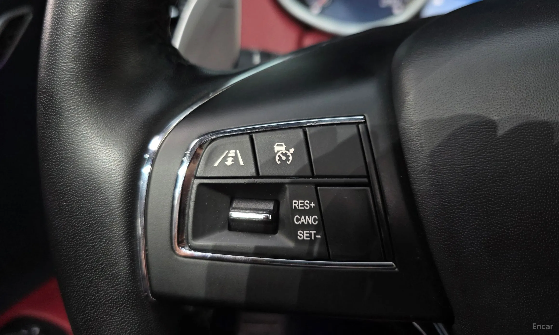 Maserati Ghibli превью 14