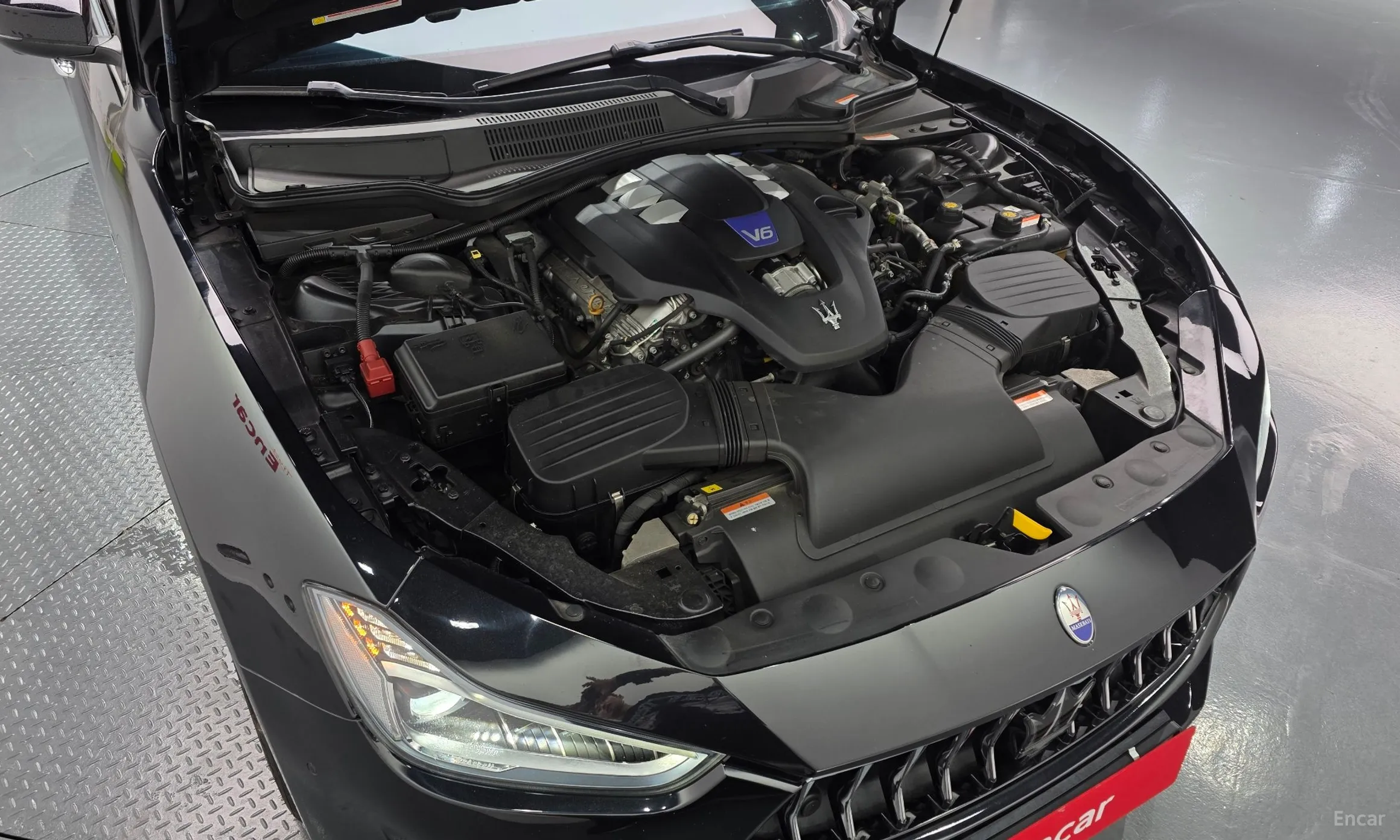 Maserati Ghibli превью 6
