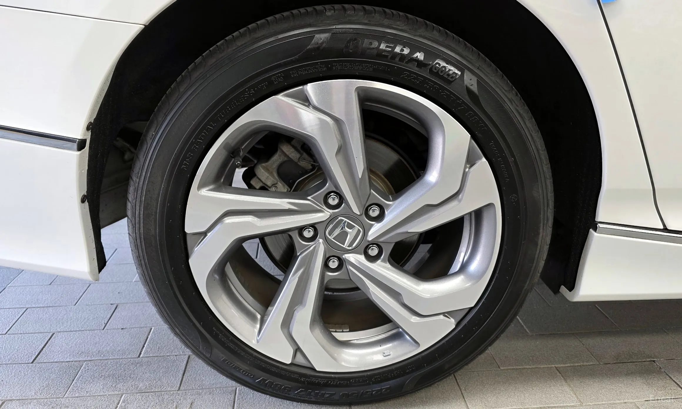 Honda Accord 10th Generation превью 5