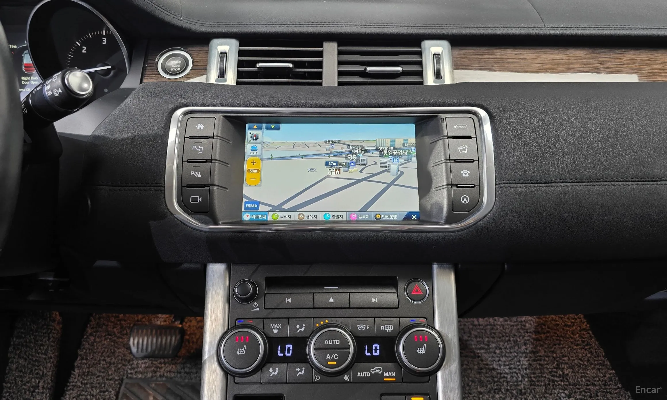 Land Rover Range Rover Evoque превью 13