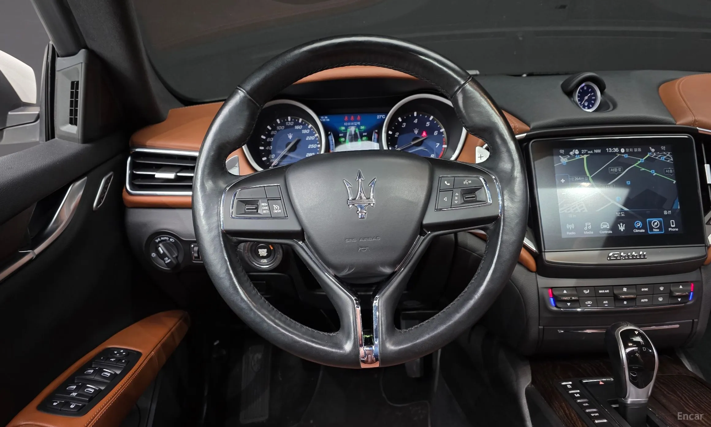 Maserati Ghibli превью 14