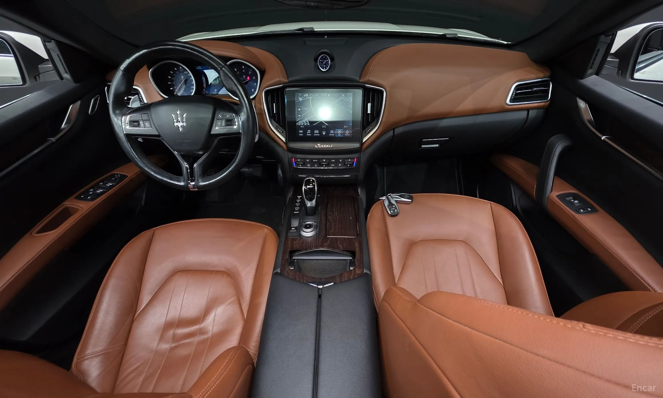 Maserati Ghibli превью 7