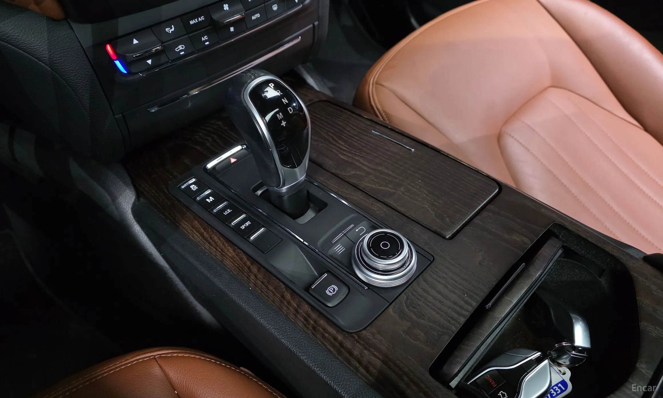 Maserati Ghibli превью 9