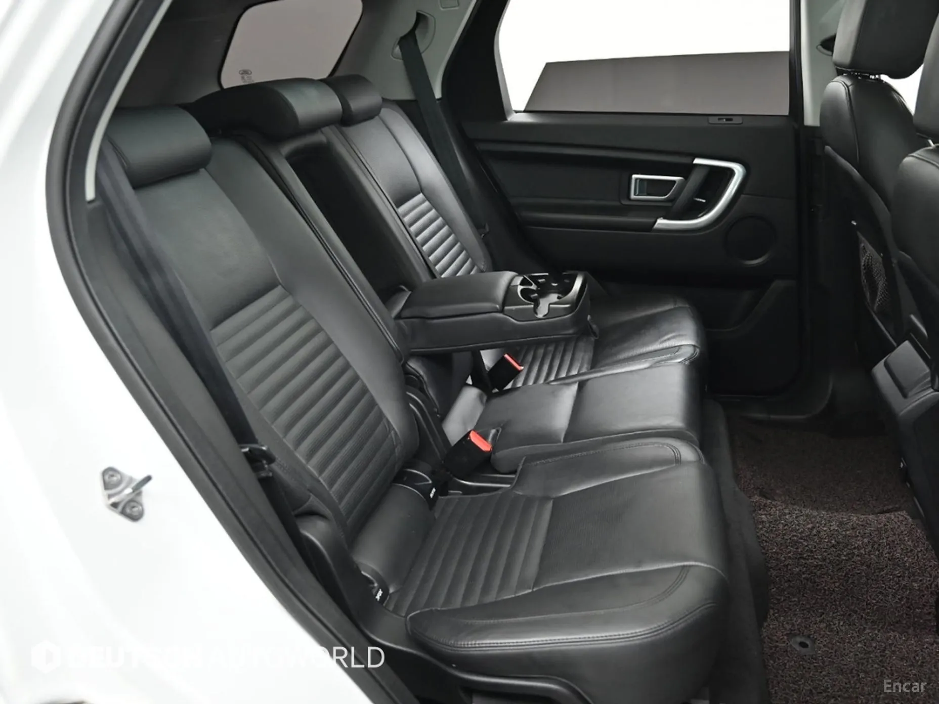 Land Rover Discovery Sports превью 12
