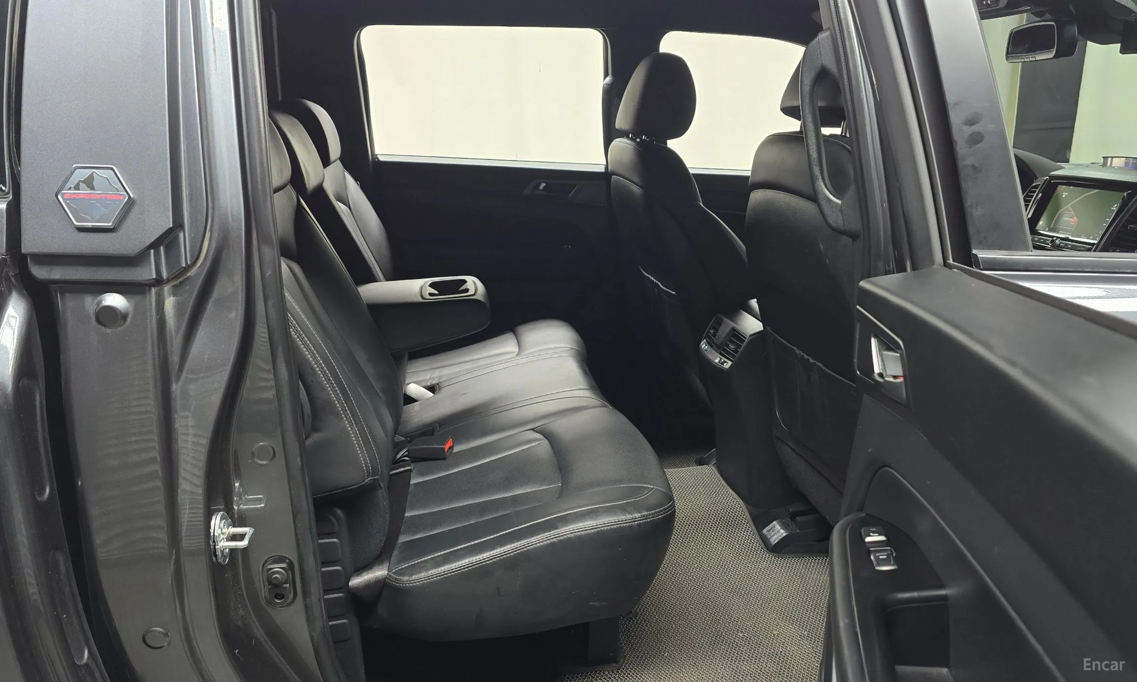 KG Mobility (SsangYong) Rexton Sports Khan превью 12
