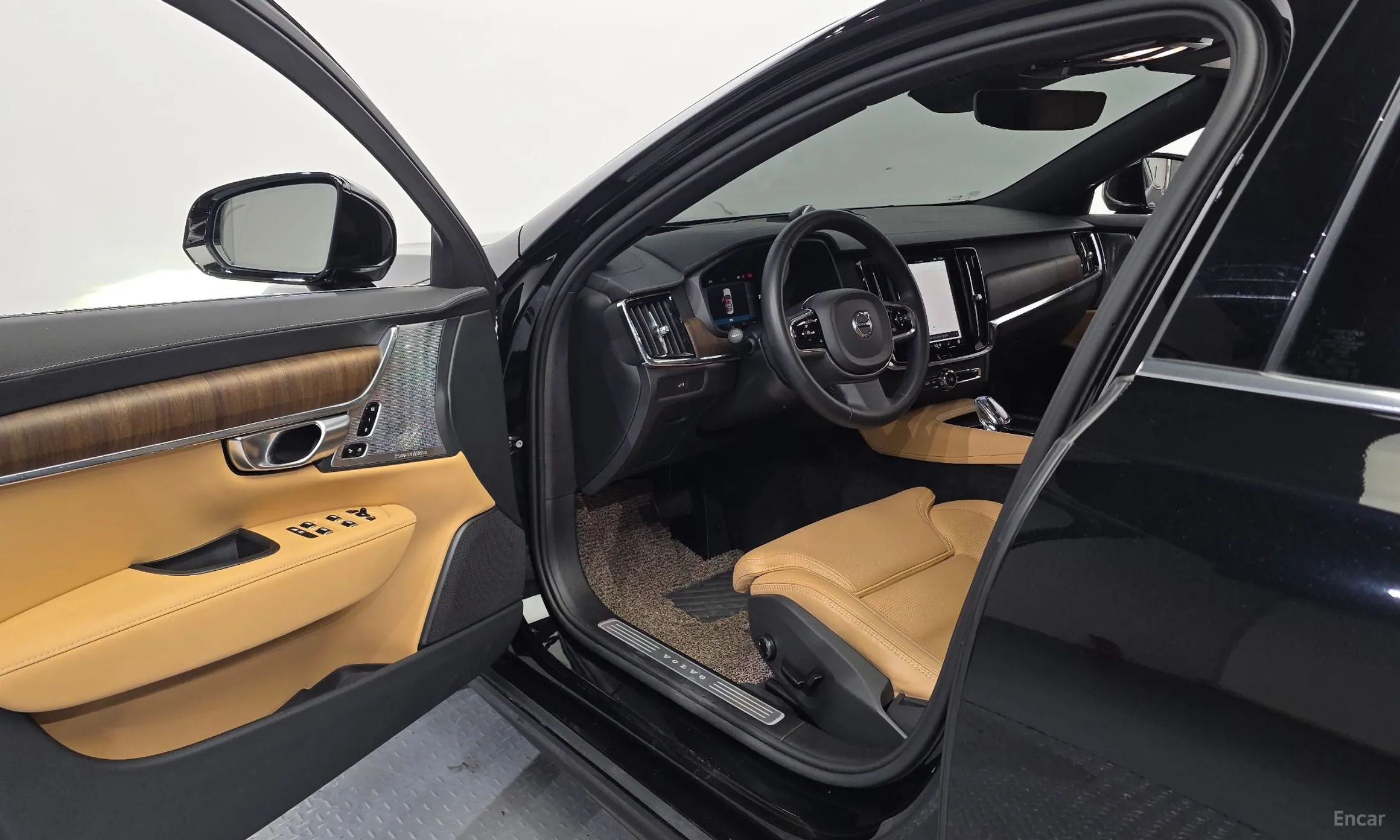 Volvo S90 превью 10