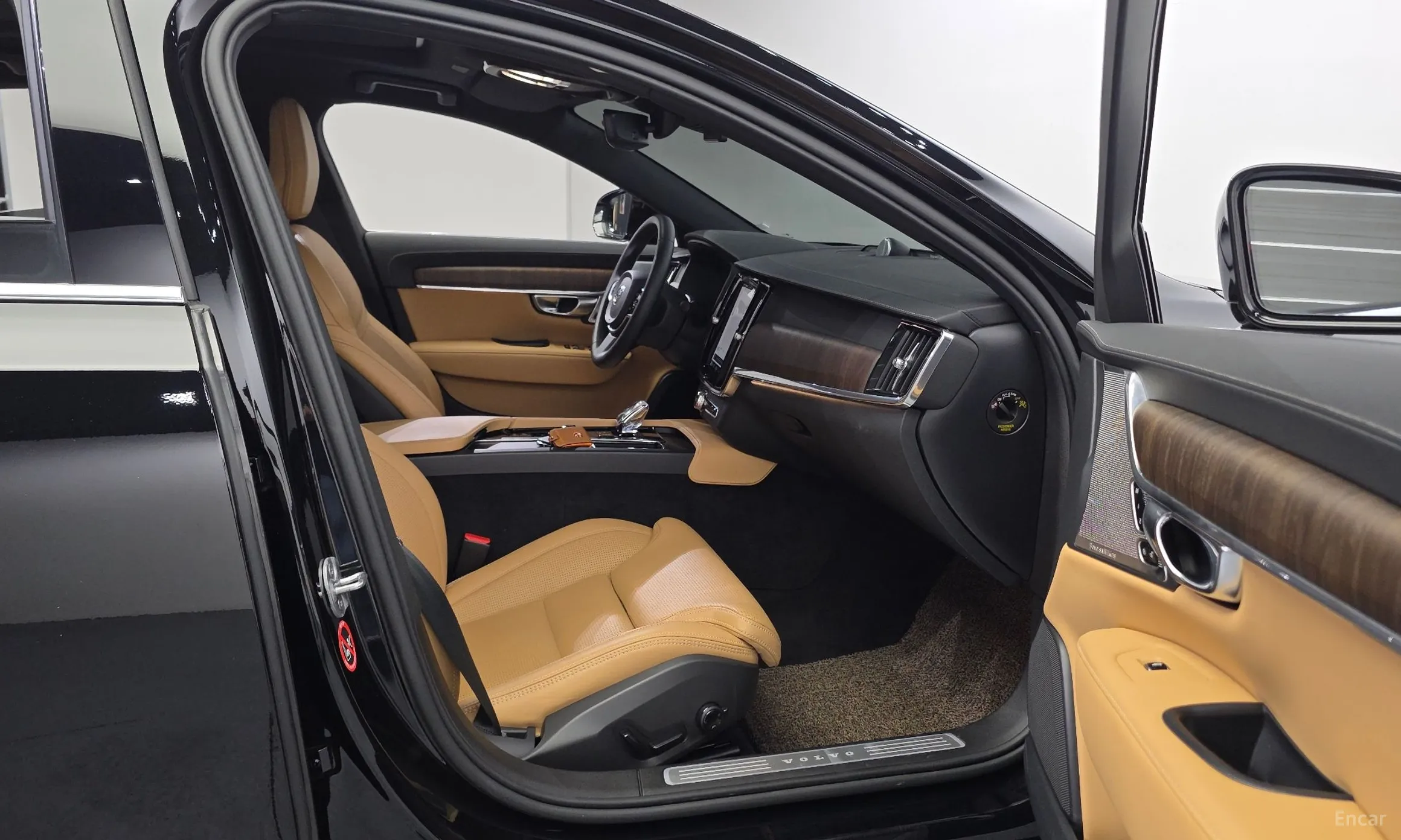 Volvo S90 превью 12