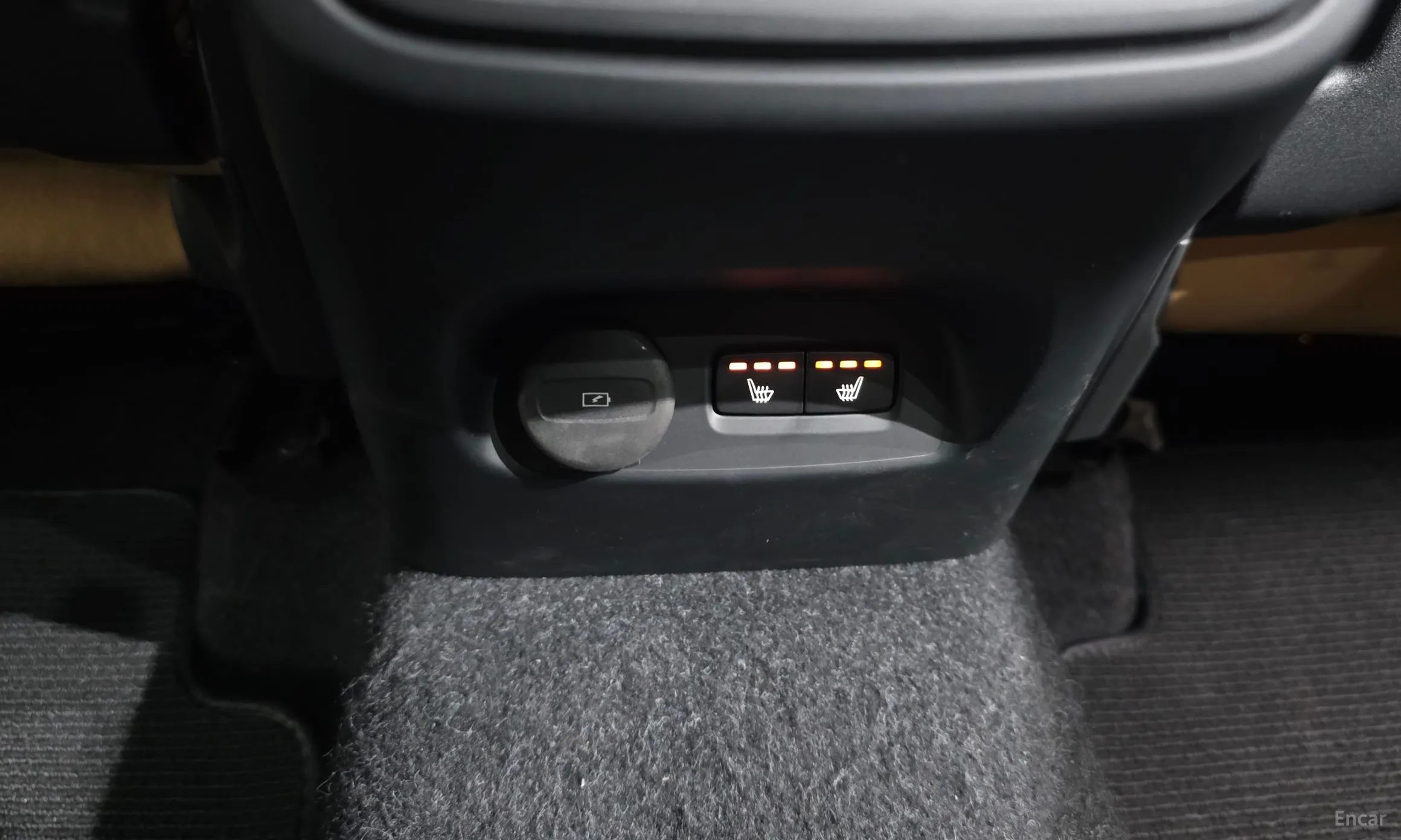 Volvo XC40 превью 19