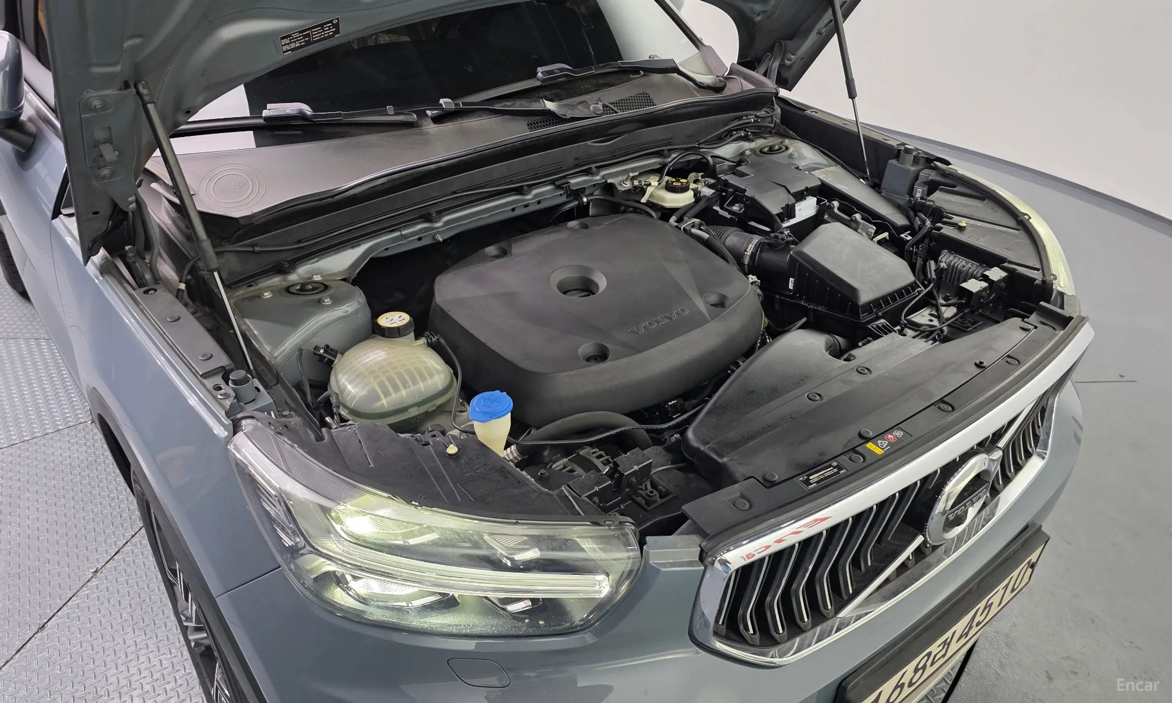 Volvo XC40 превью 6
