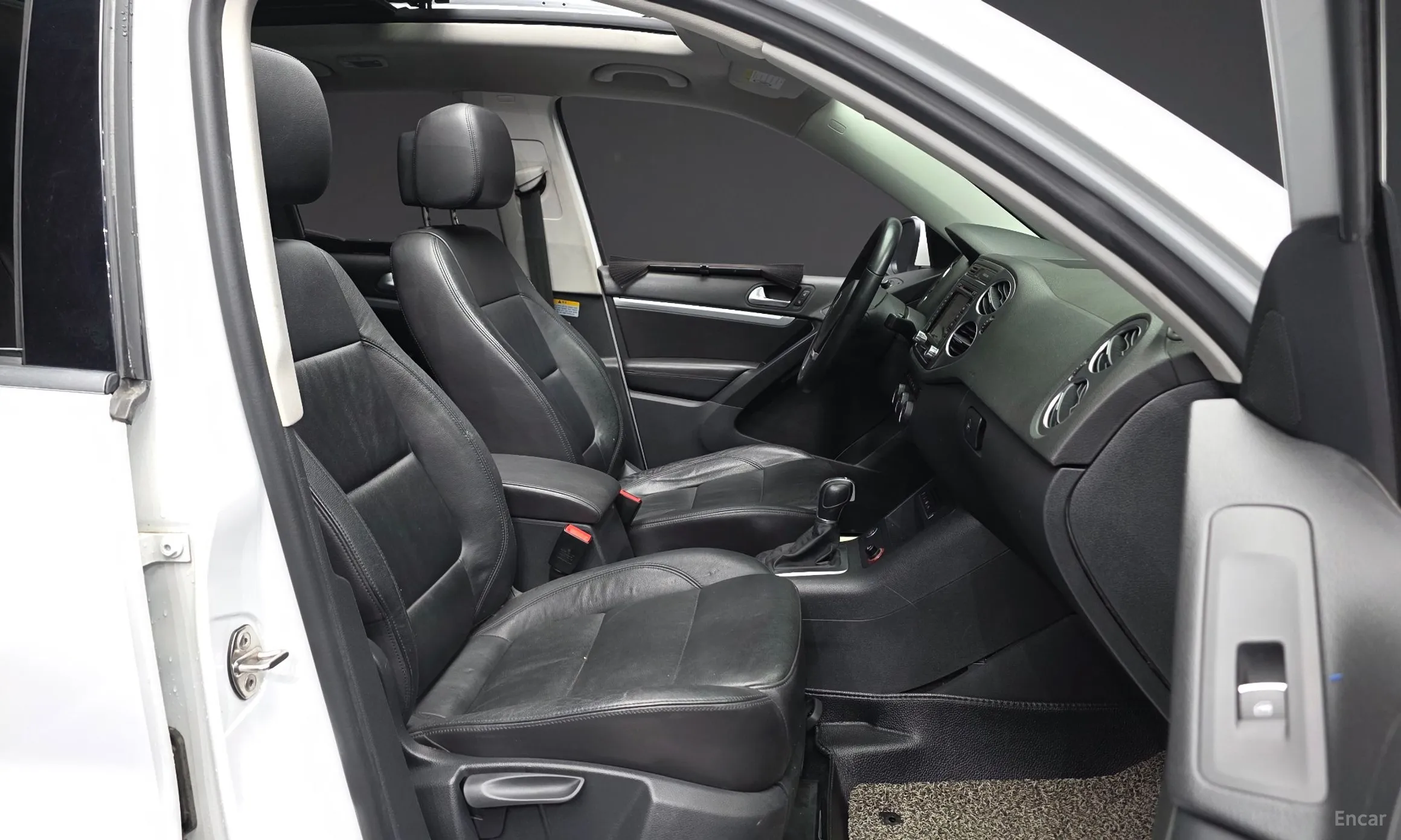 Volkswagen New Tiguan превью 11
