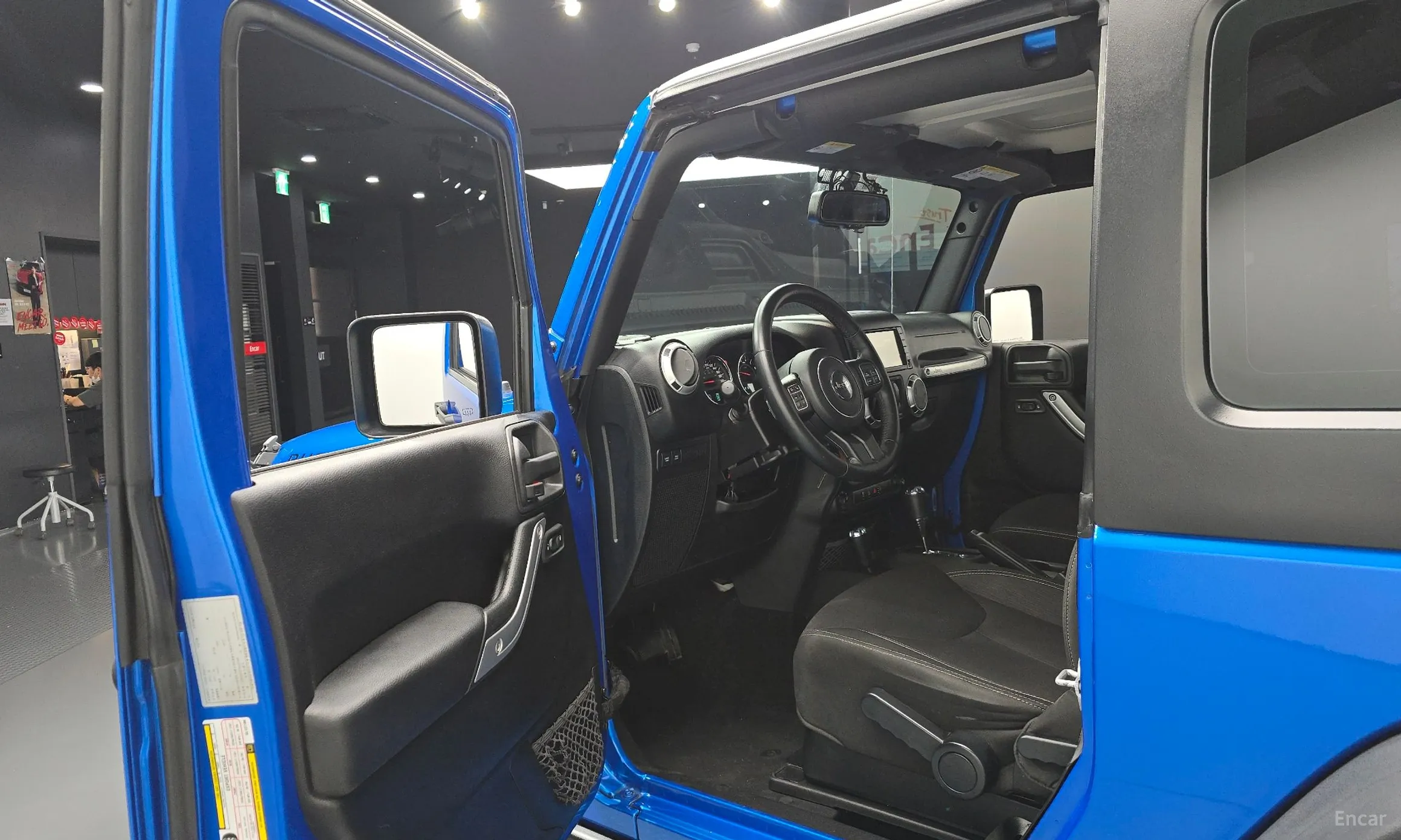 Jeep Wrangler (JK) превью 10