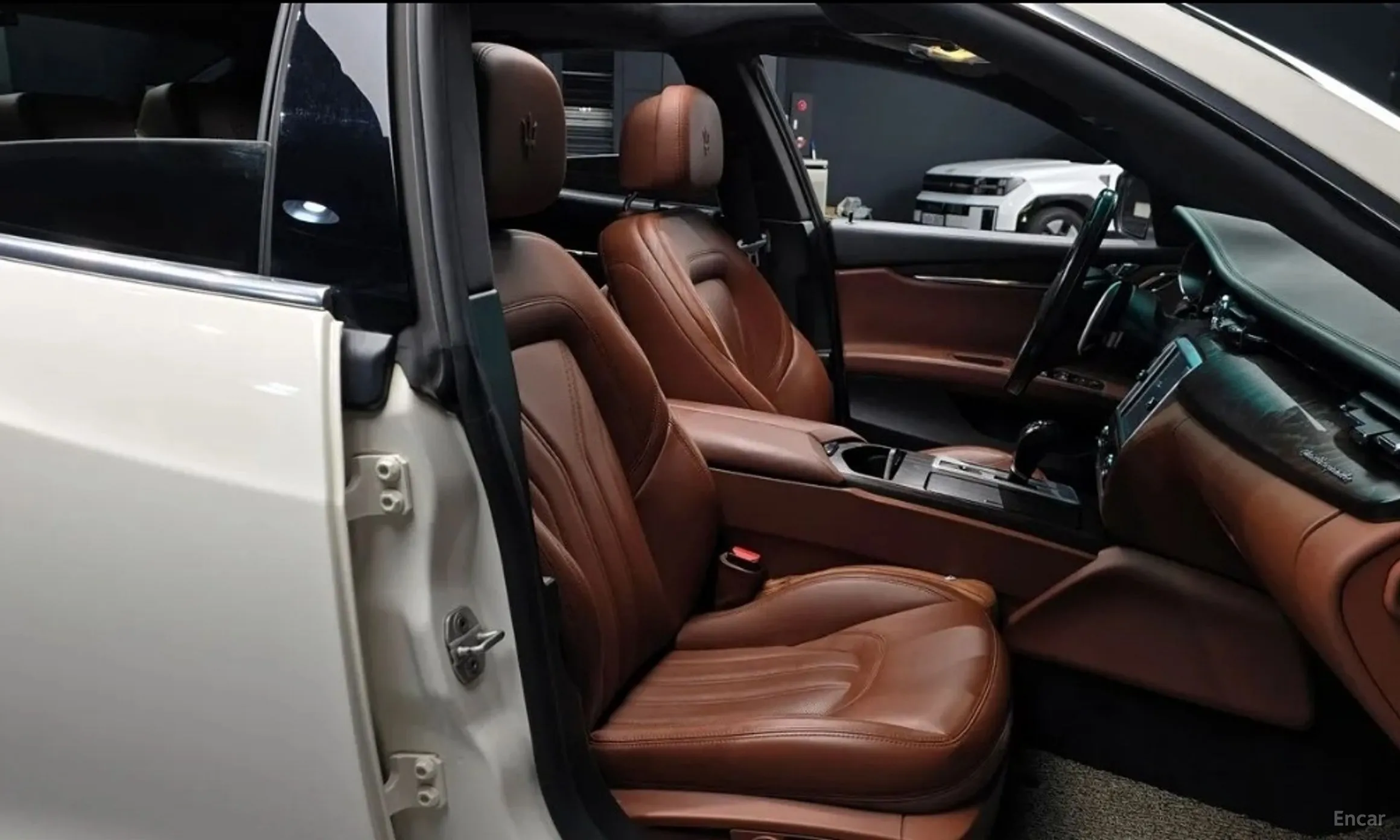 Maserati Quattroporte превью 10