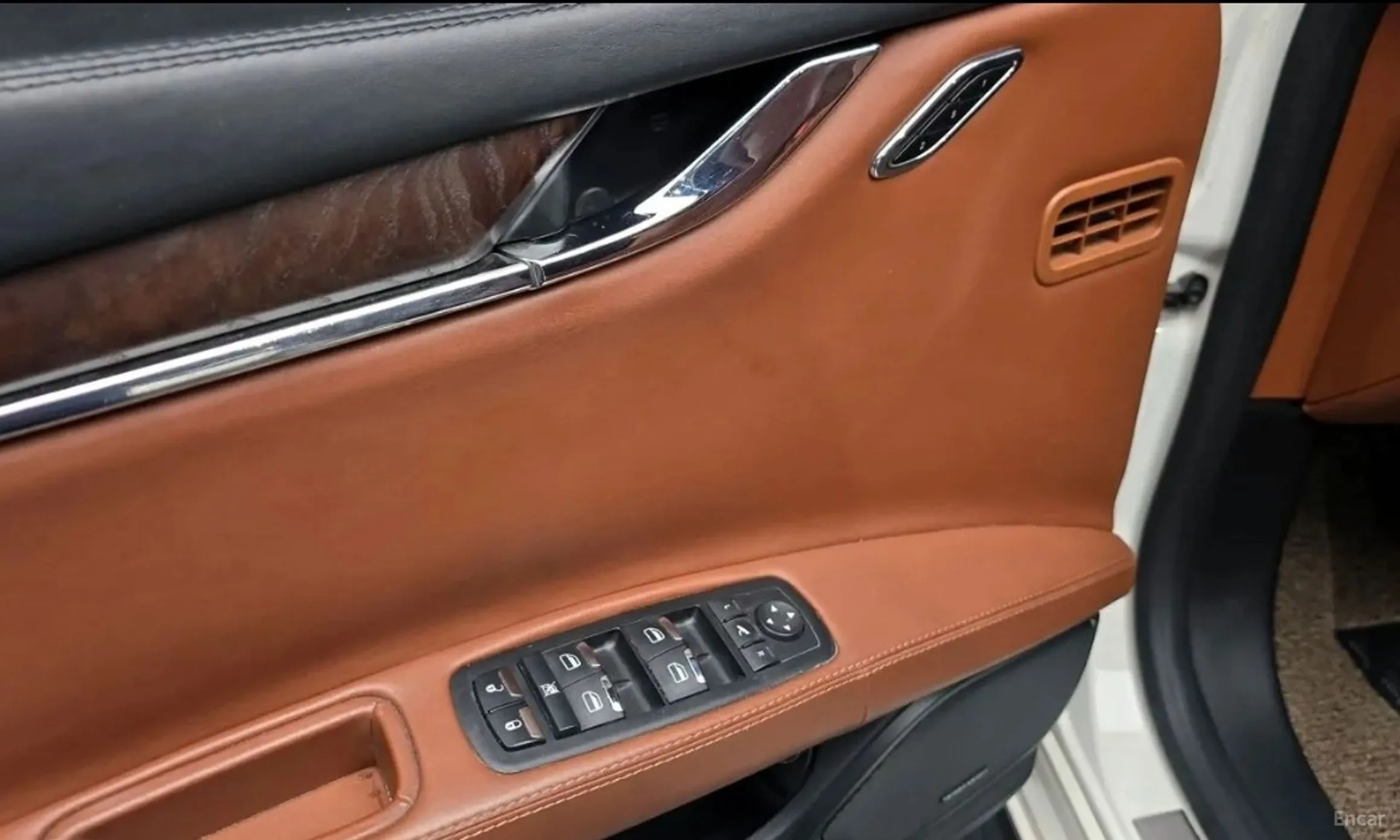 Maserati Quattroporte превью 17