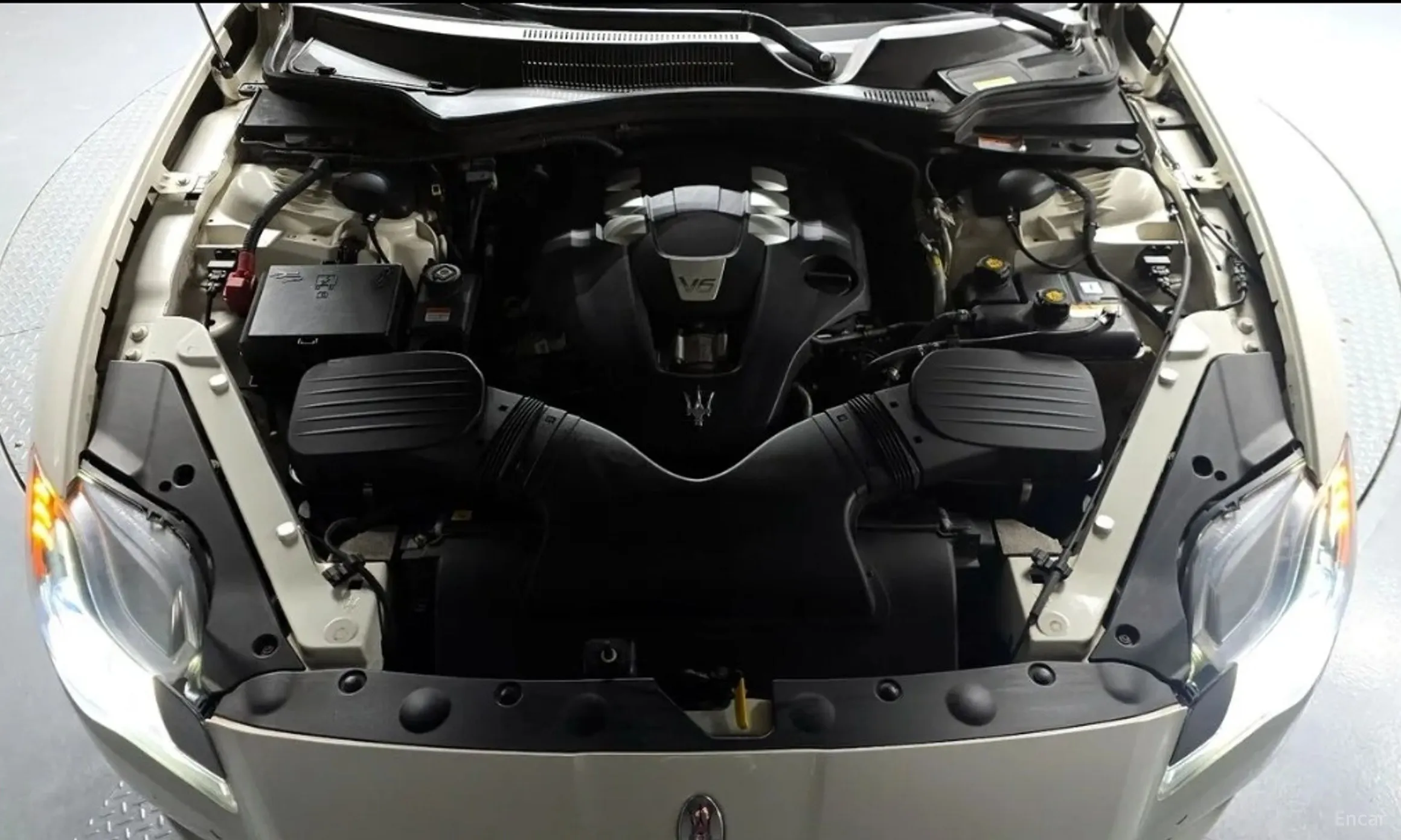 Maserati Quattroporte превью 6