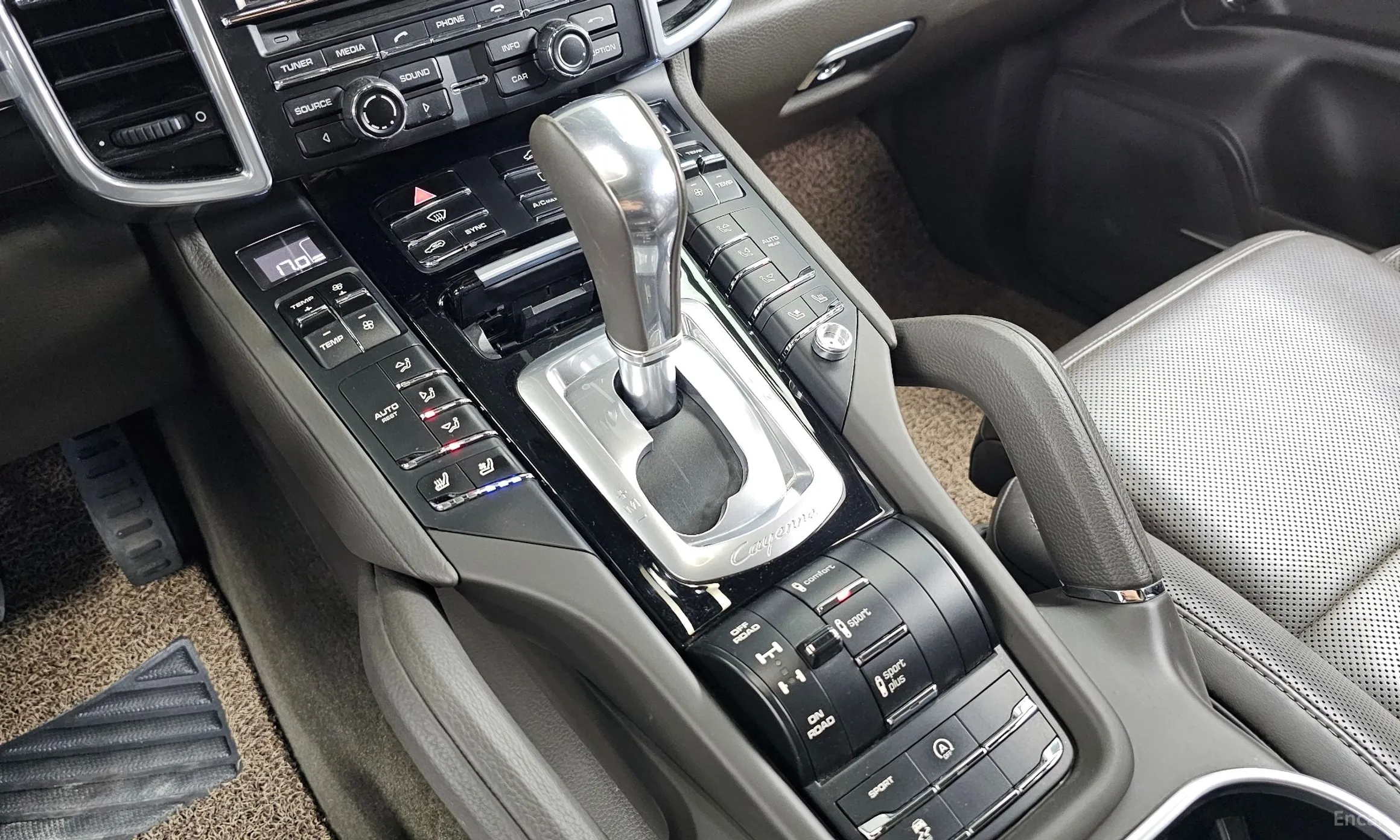 Porsche New Cayenne превью 9