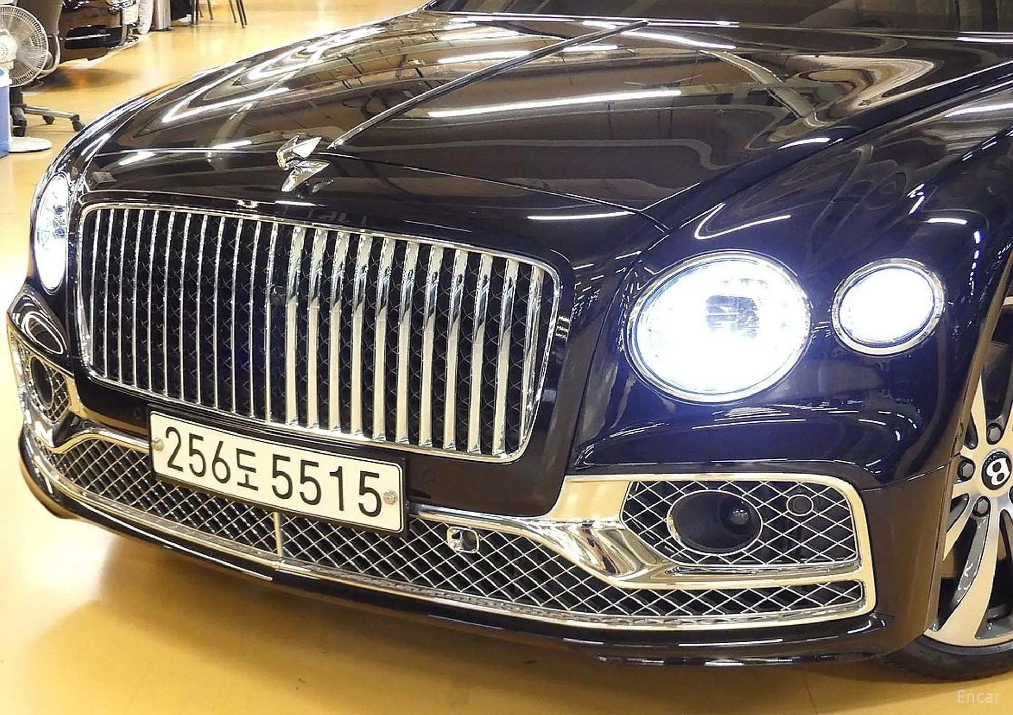 Bentley Flying Spur 3rd Generation превью 4