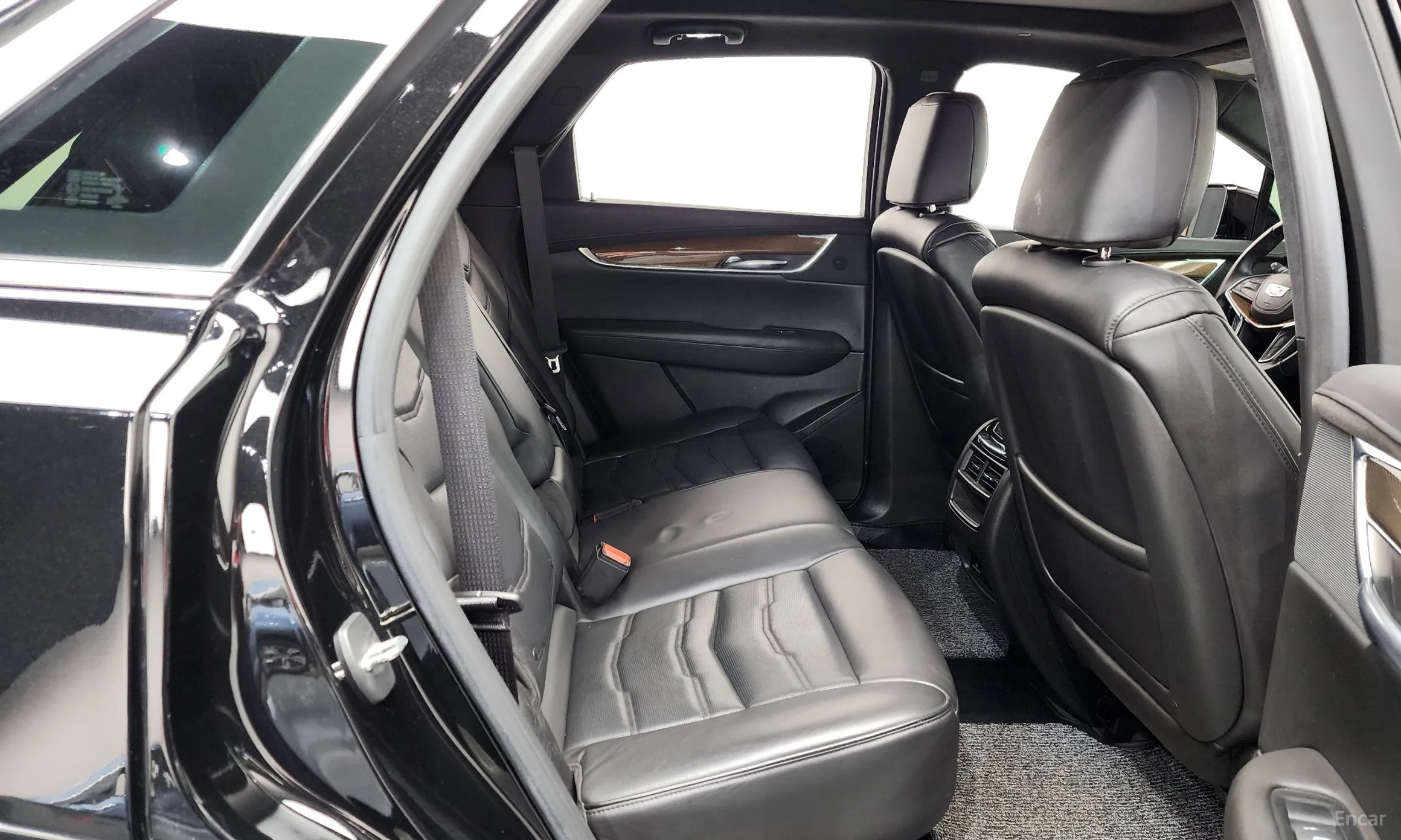 Cadillac XT5 превью 11