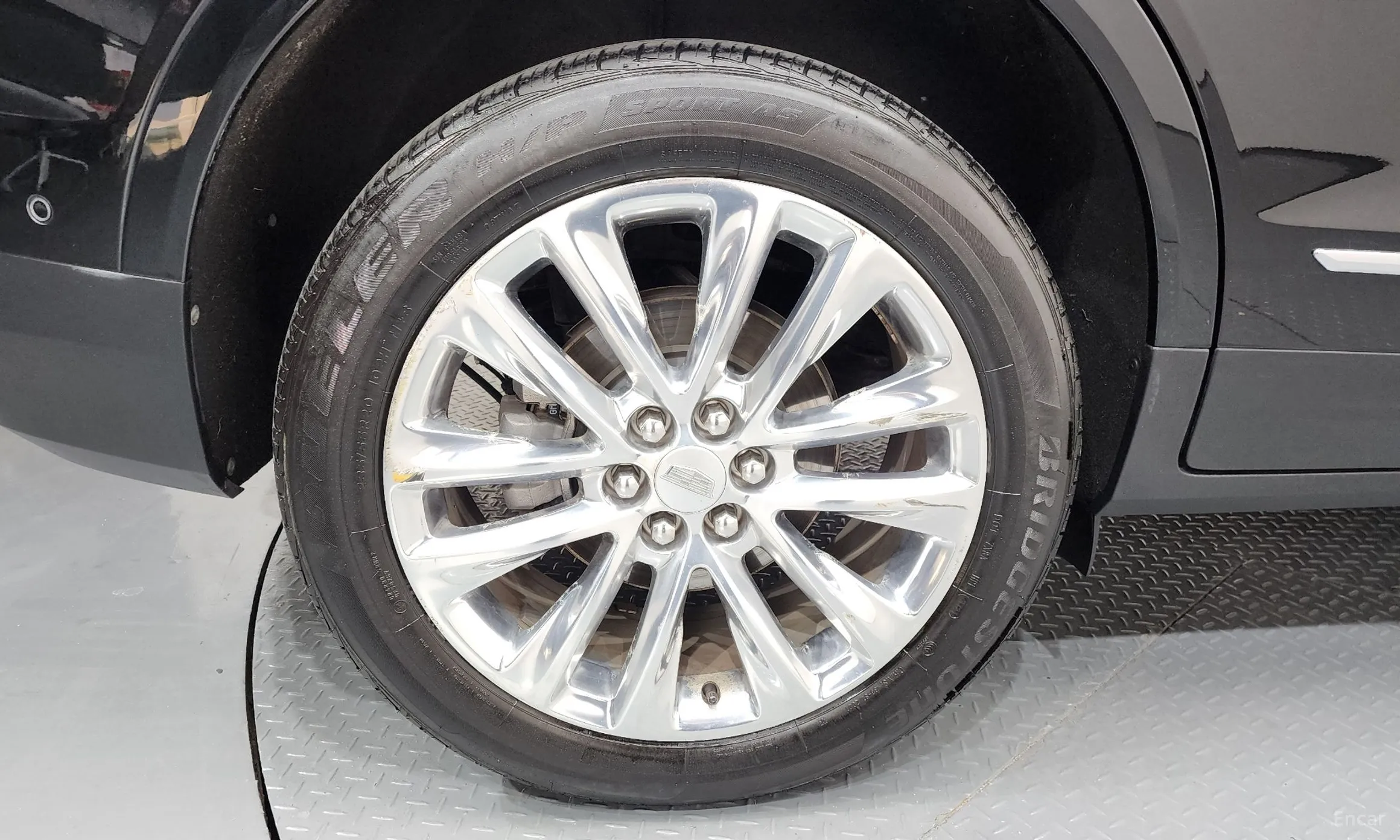 Cadillac XT5 превью 5