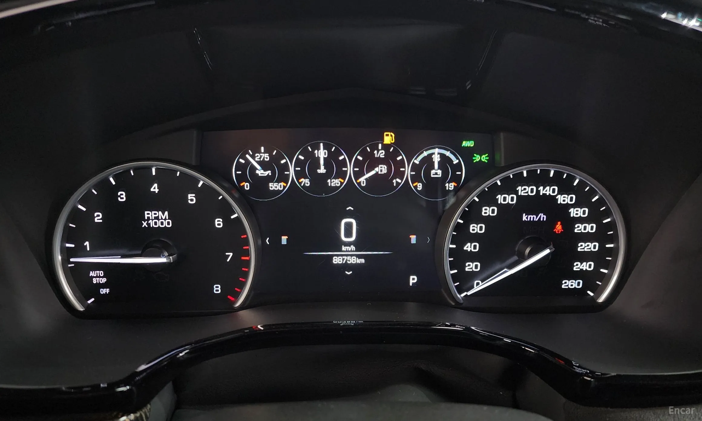 Cadillac XT5 превью 8