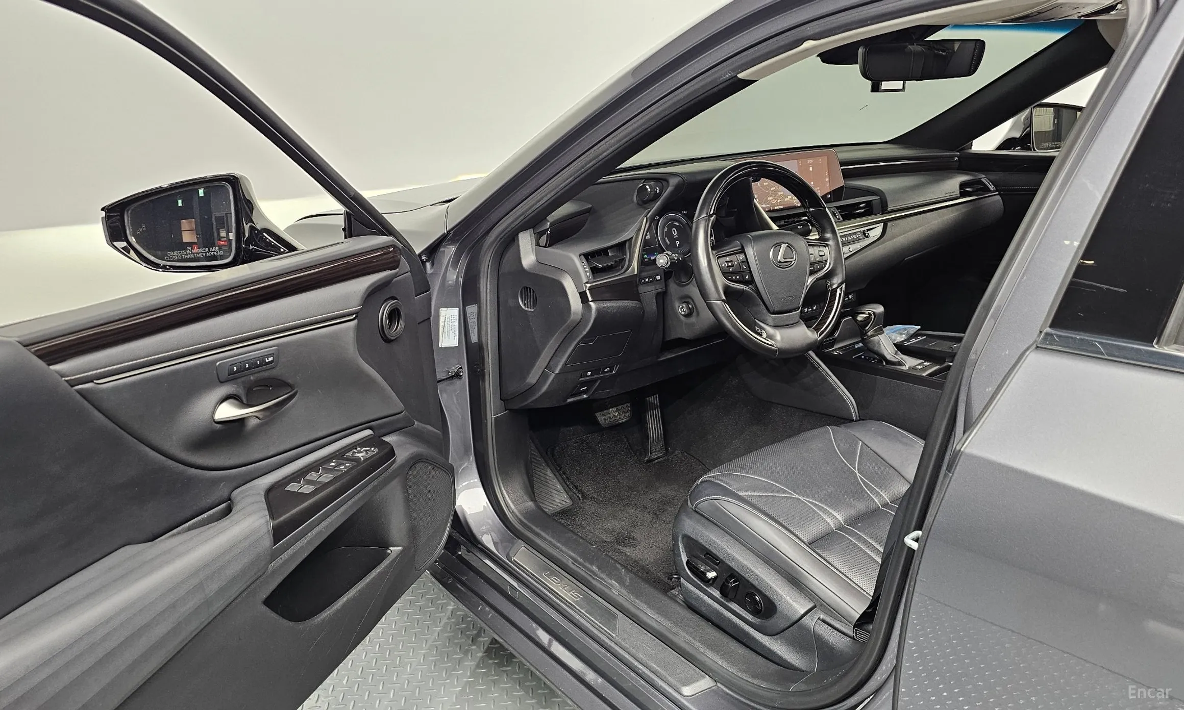 Lexus ES300h 7th Generation превью 10