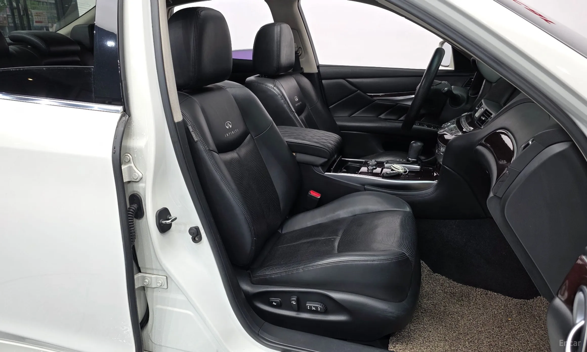 Infiniti M37 превью 11