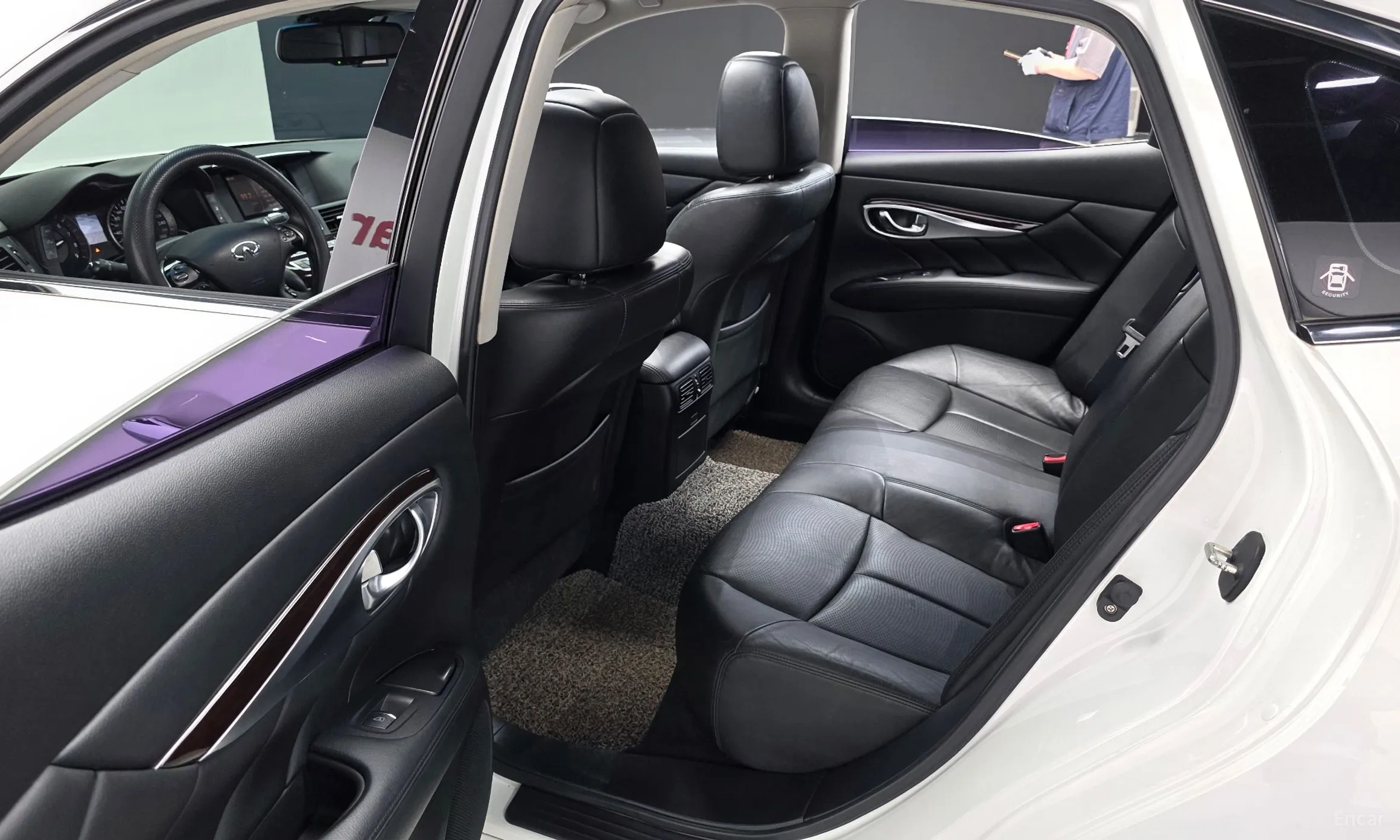 Infiniti M37 превью 12