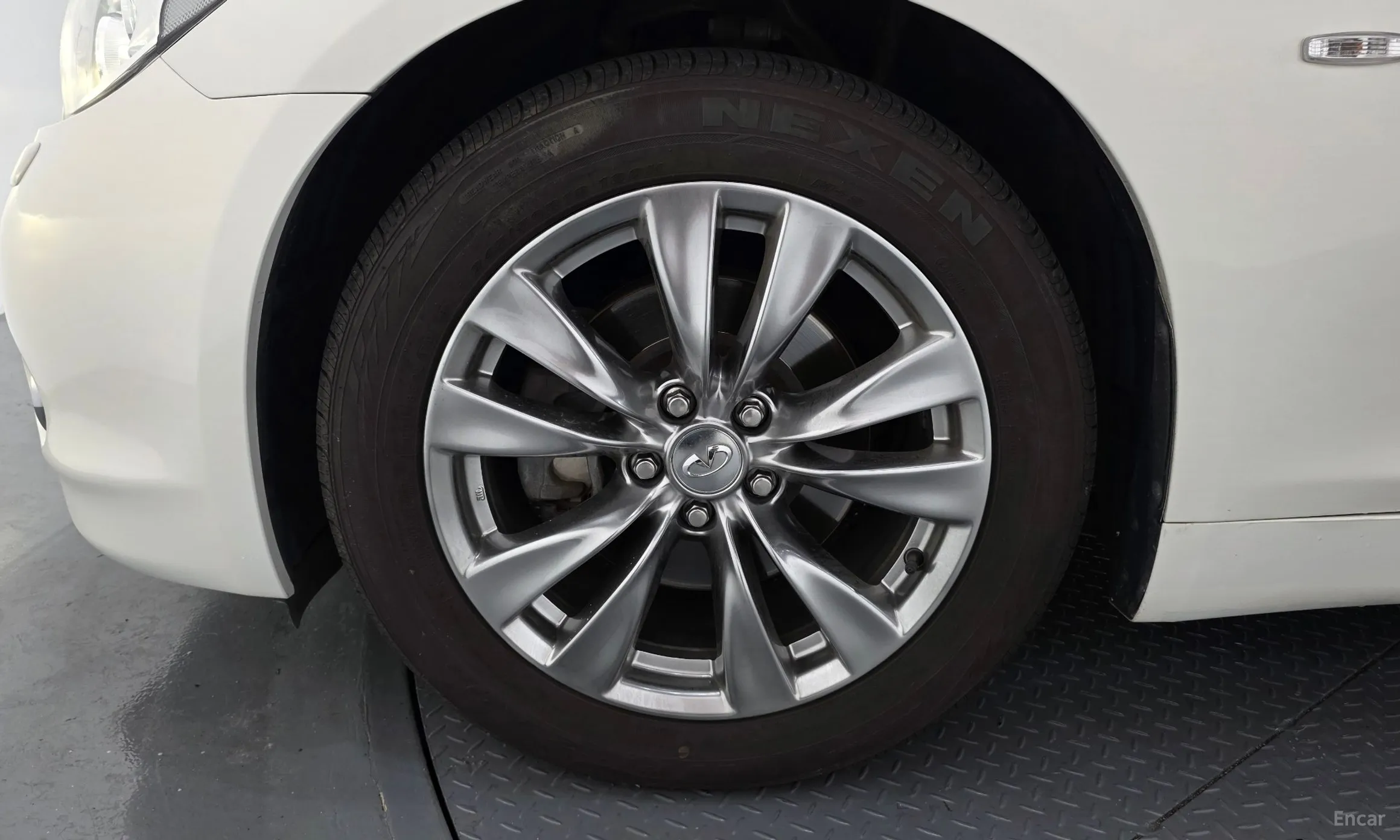 Infiniti M37 превью 5
