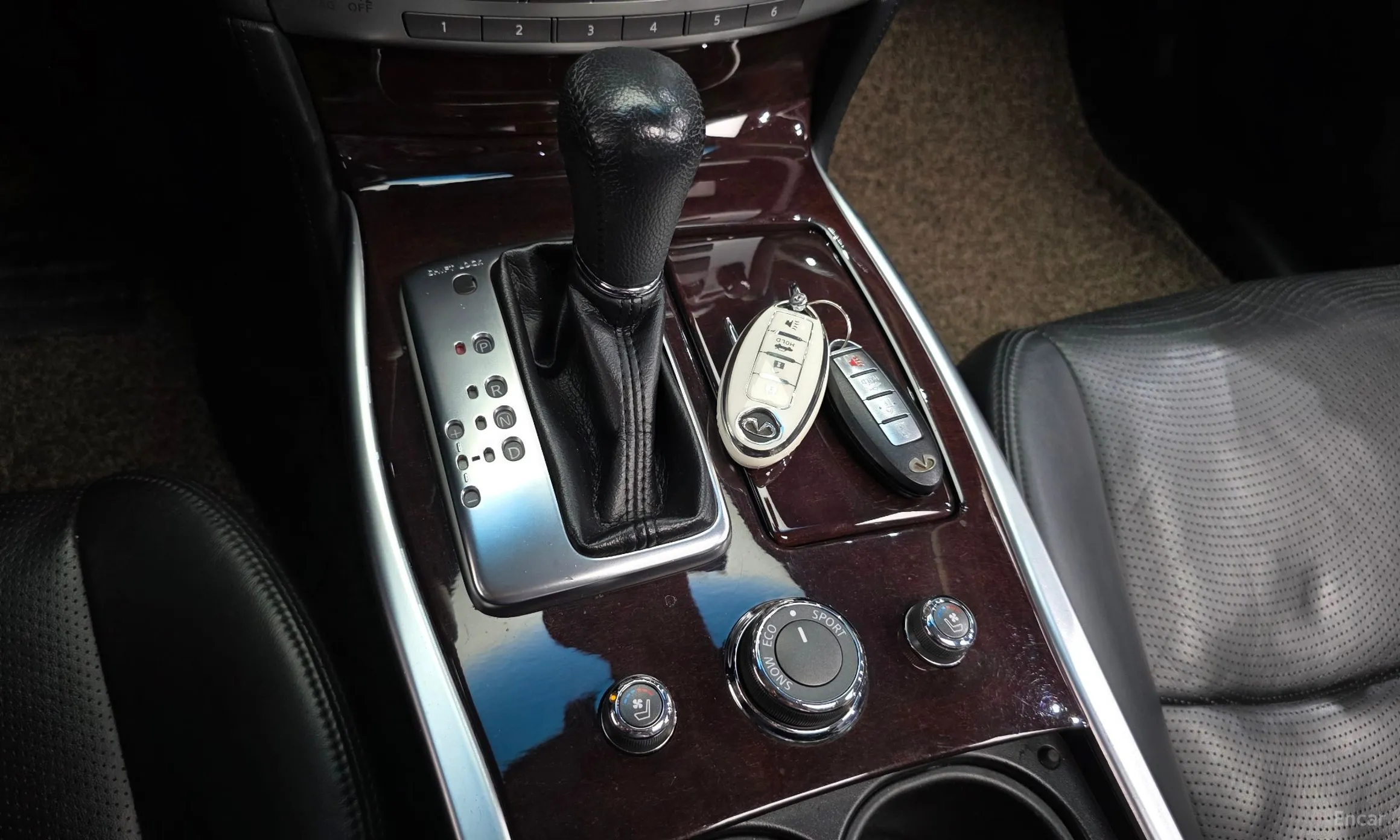Infiniti M37 превью 9