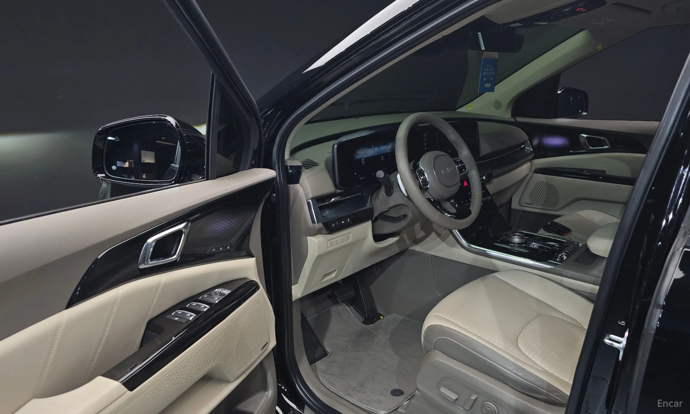 Kia Carnival Gen 4 превью 10