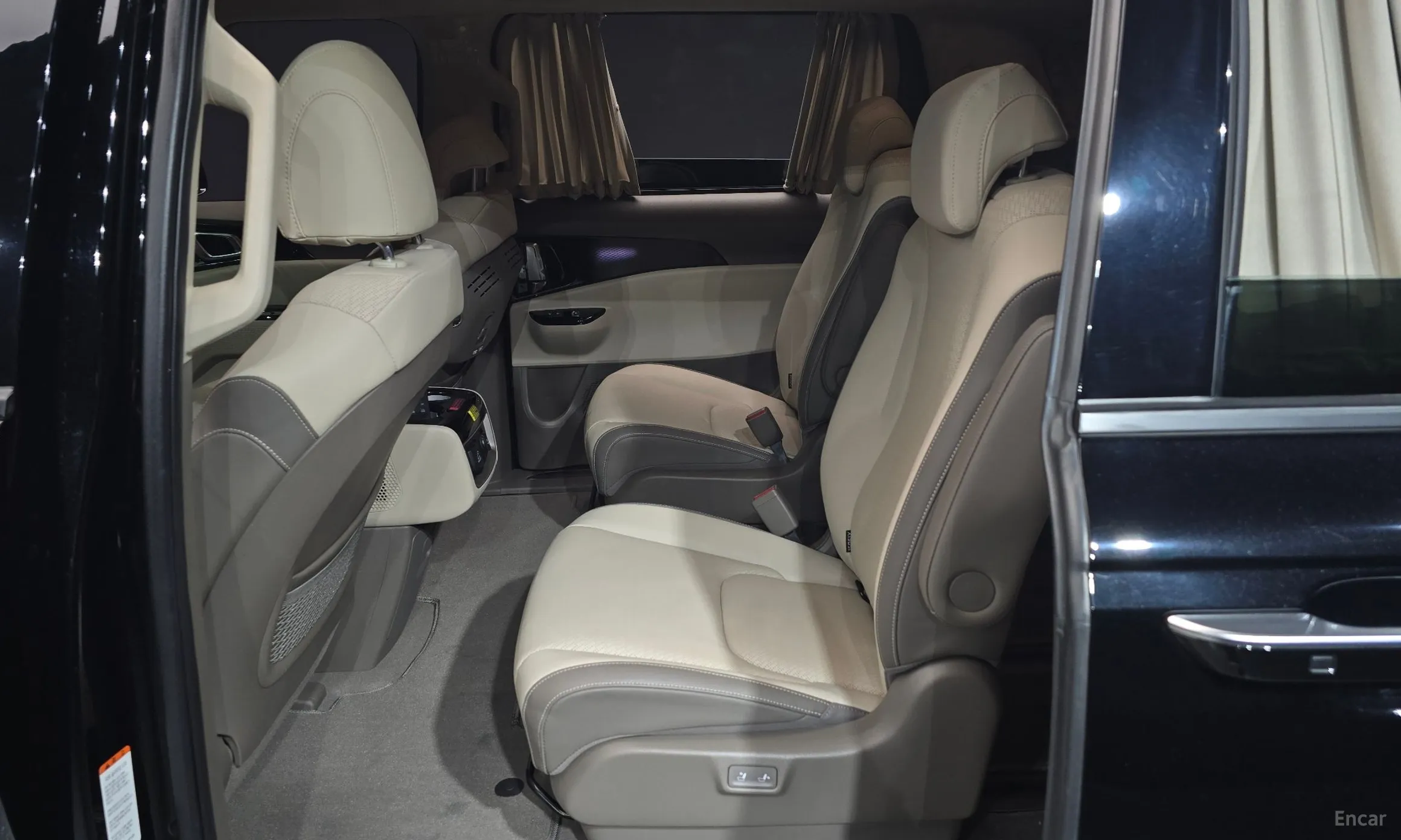 Kia Carnival Gen 4 превью 11