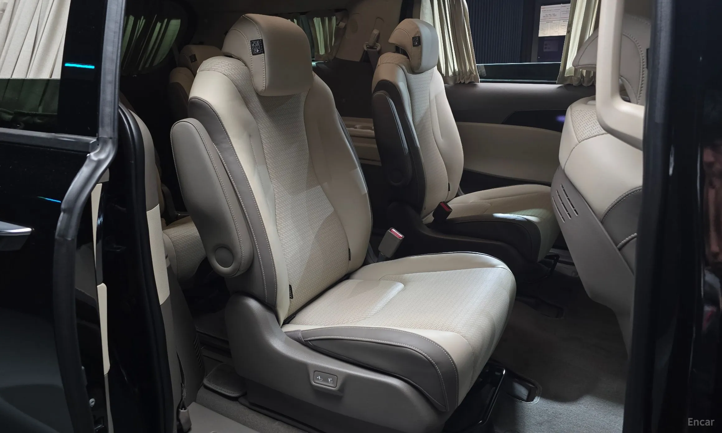 Kia Carnival Gen 4 превью 12