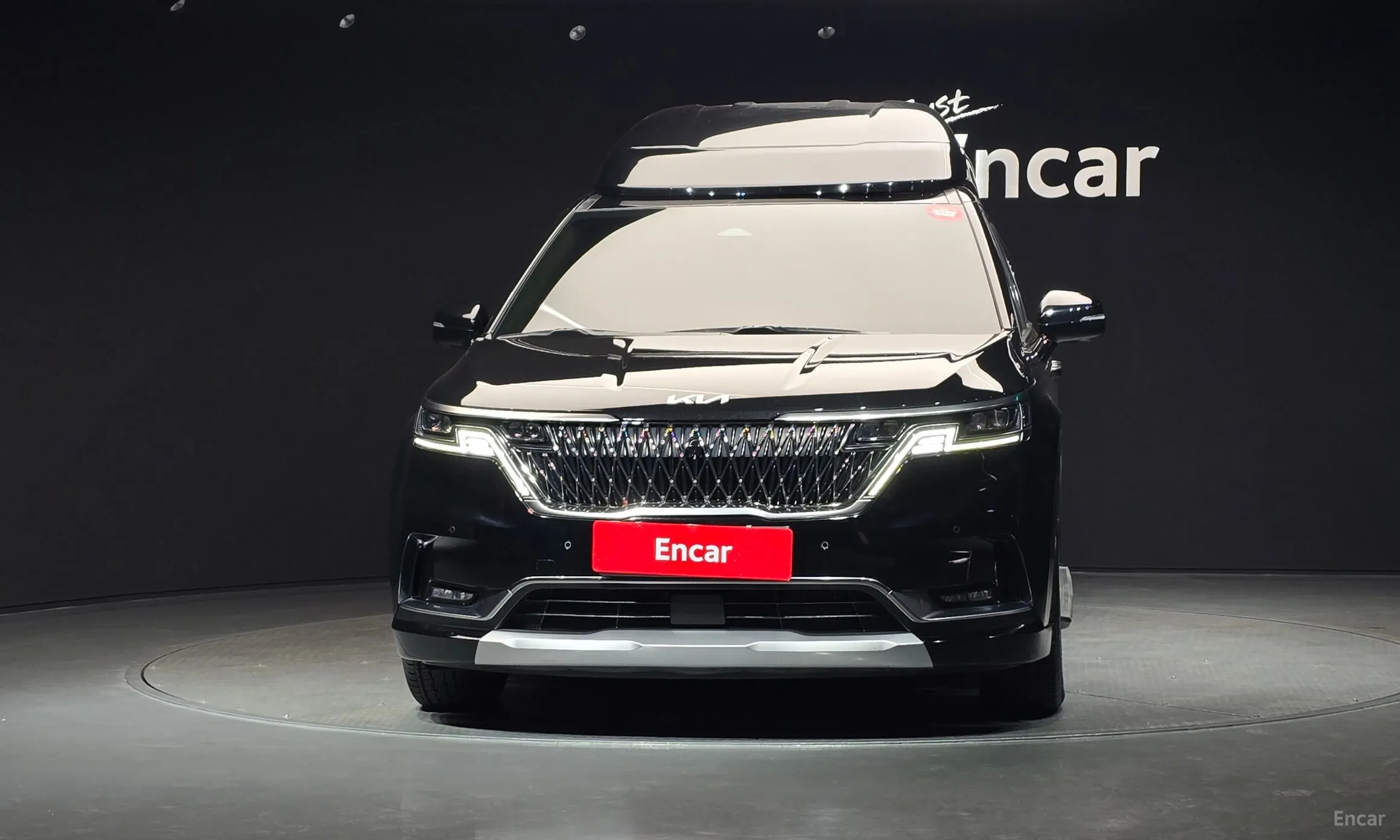 Kia Carnival Gen 4 превью 3