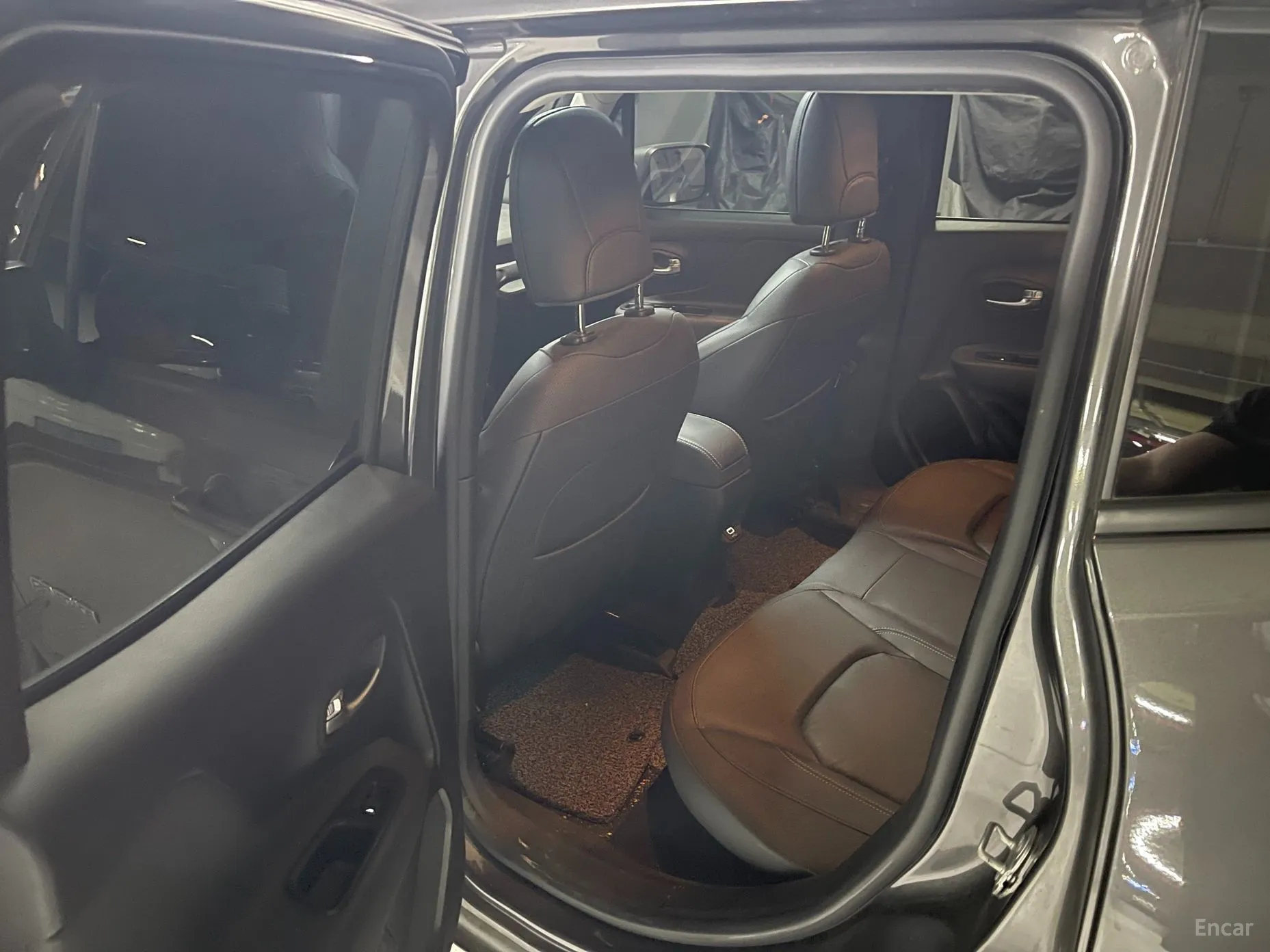 Jeep Renegade превью 14
