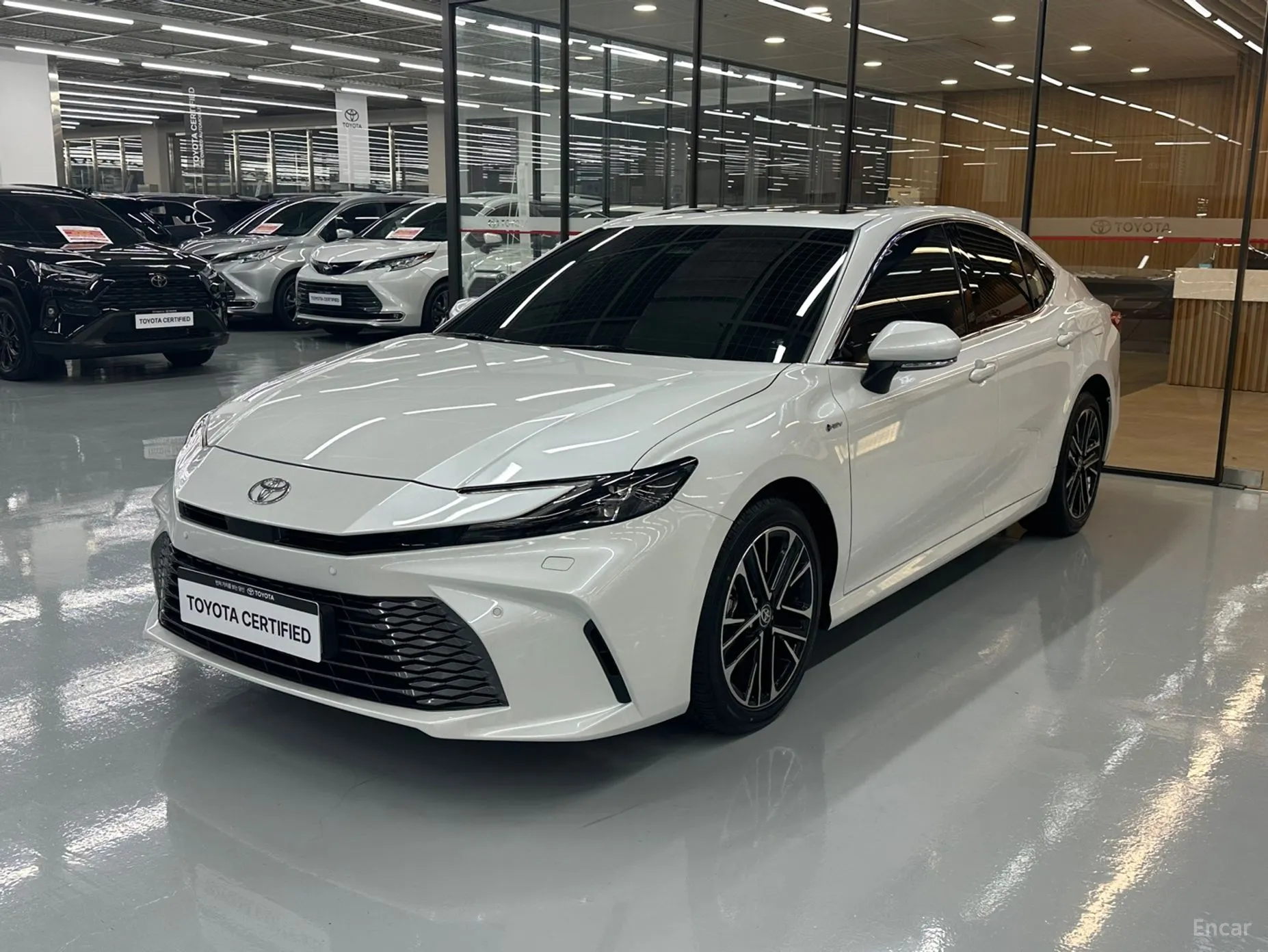 Camry (XV80)