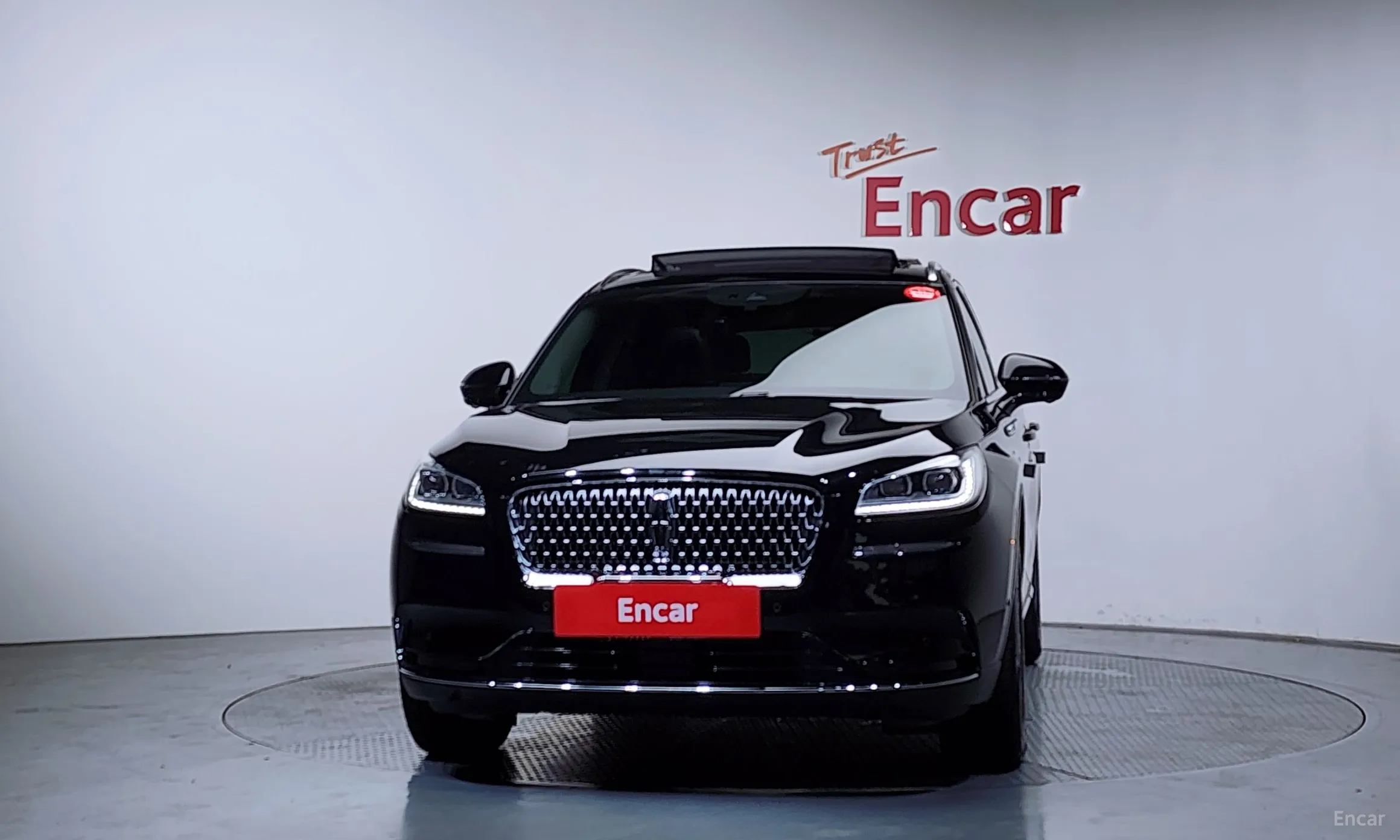 Lincoln Corsair превью 3