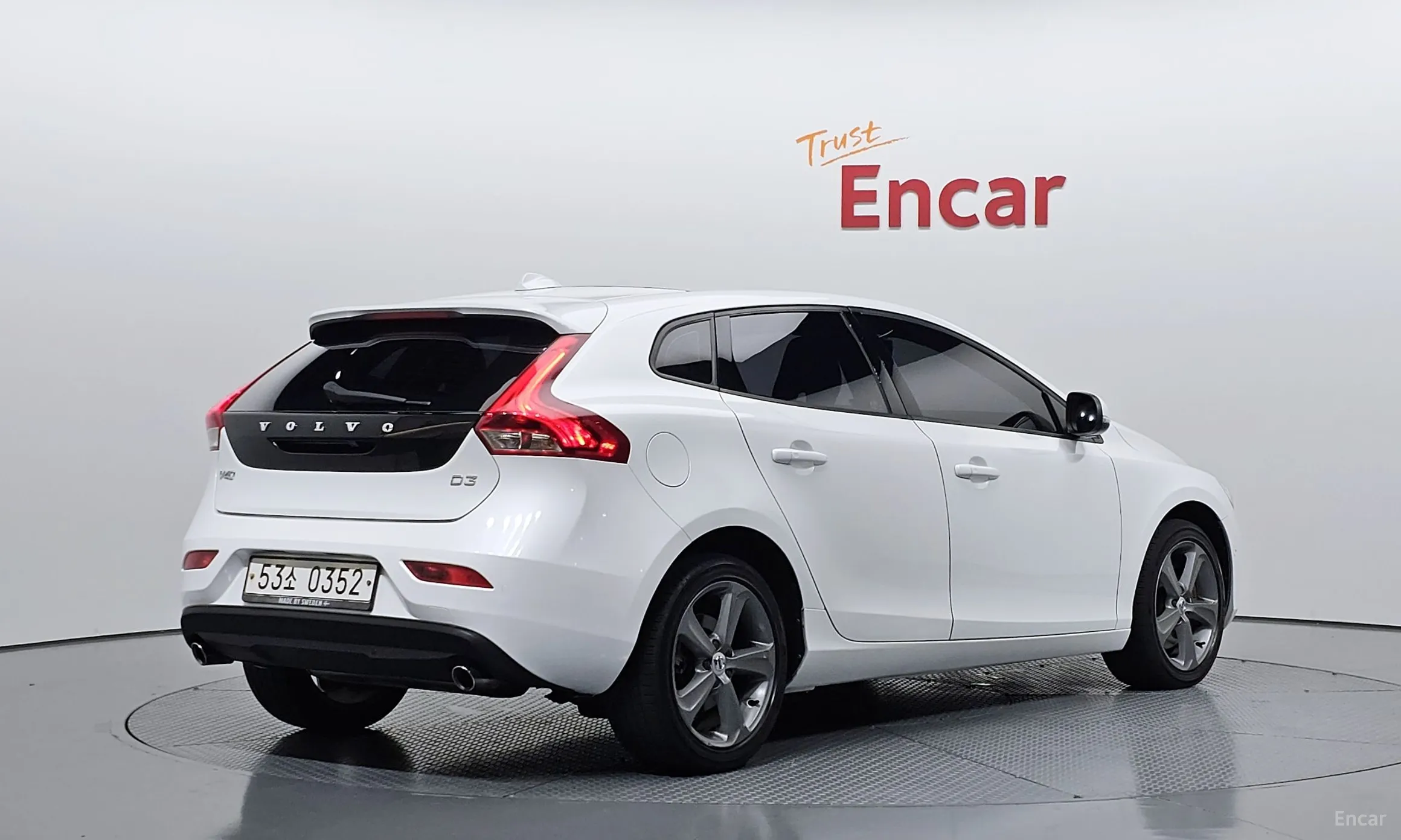 Volvo V40