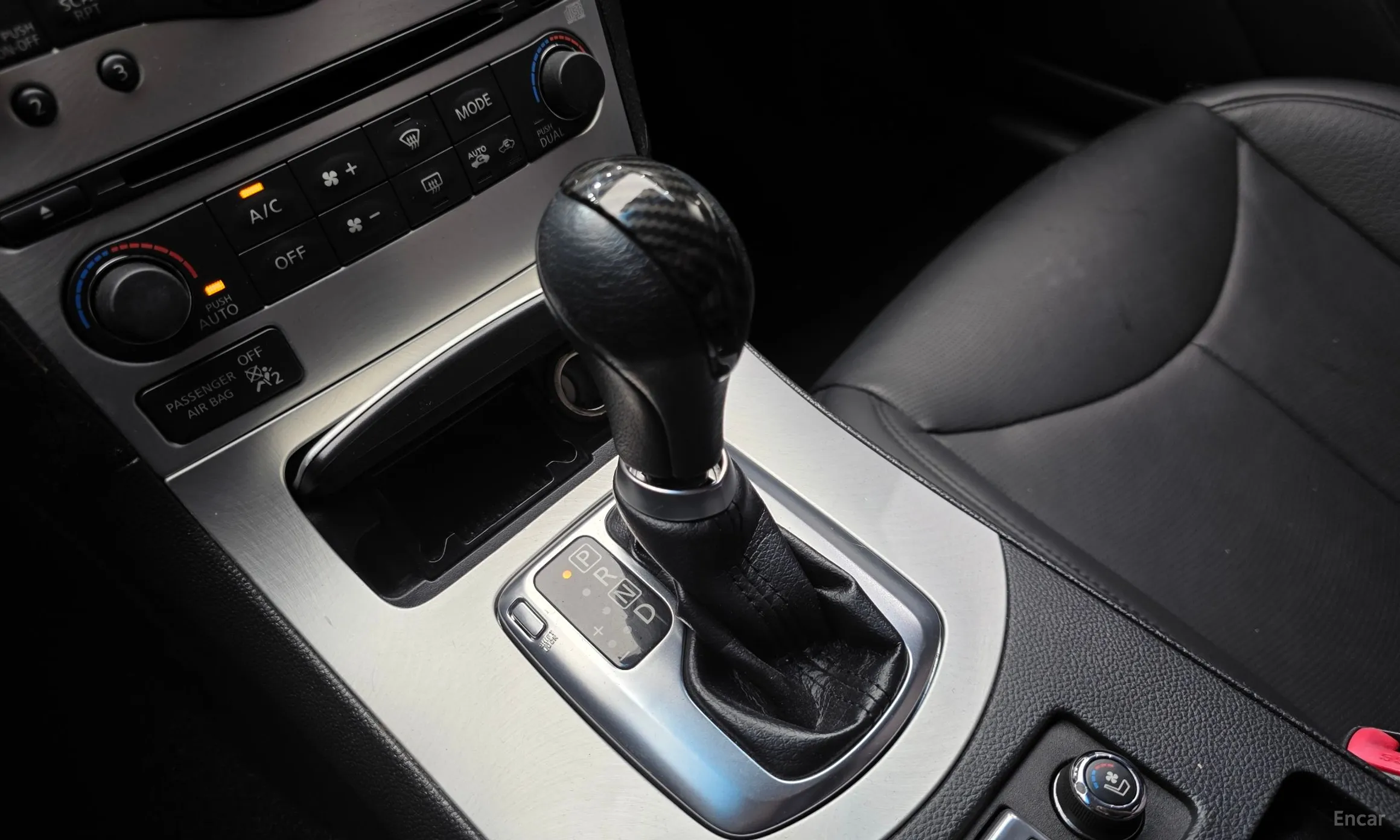 Infiniti G37 превью 9