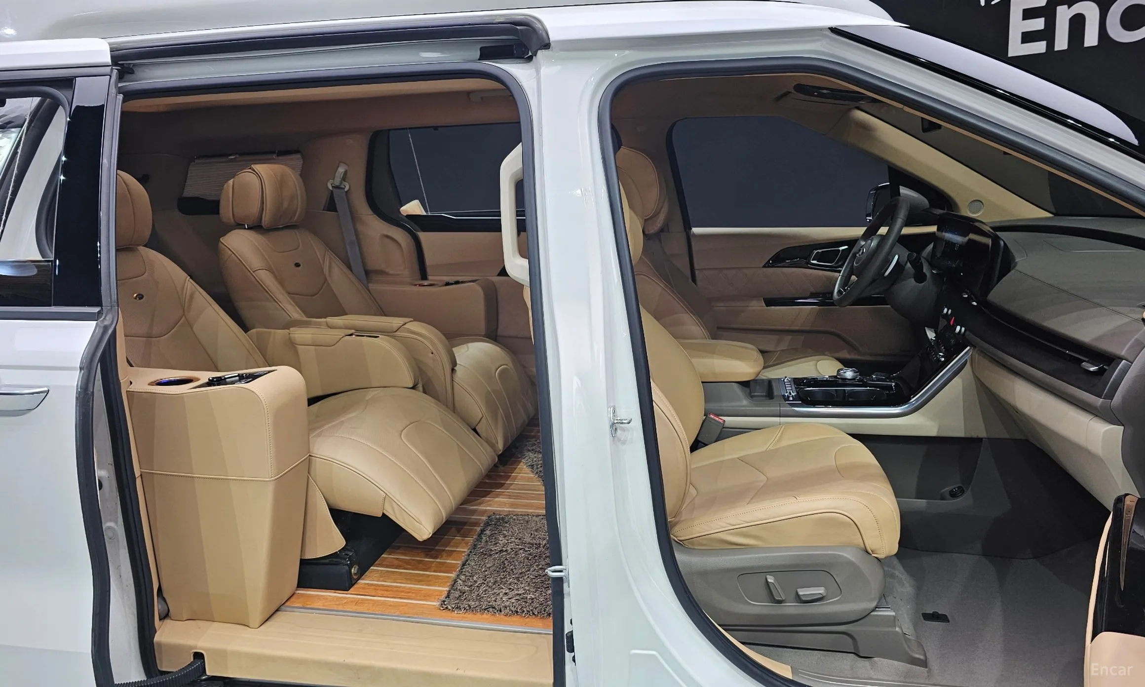 Kia Carnival Gen 4 превью 19