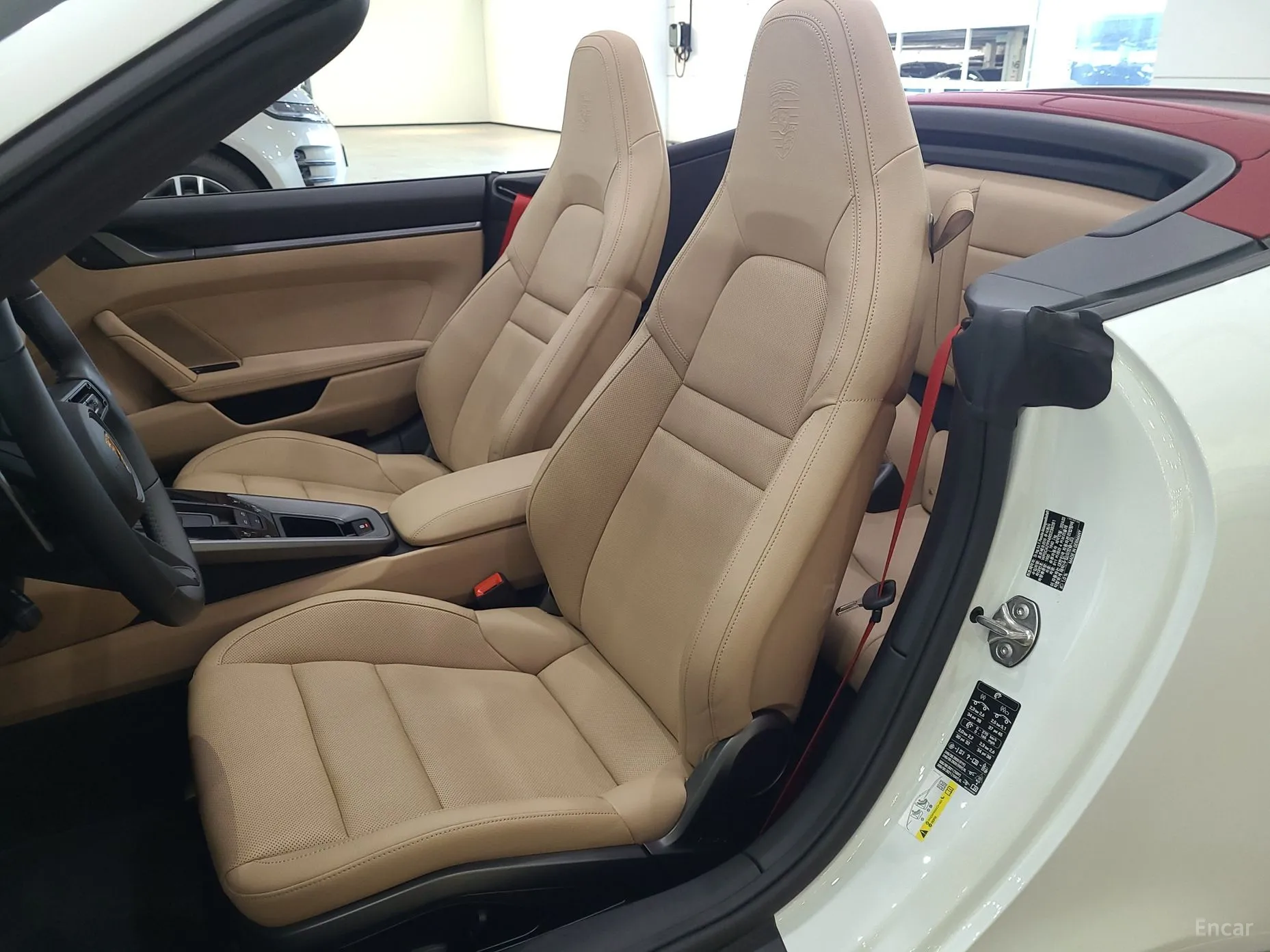 Porsche 911 (992) превью 10