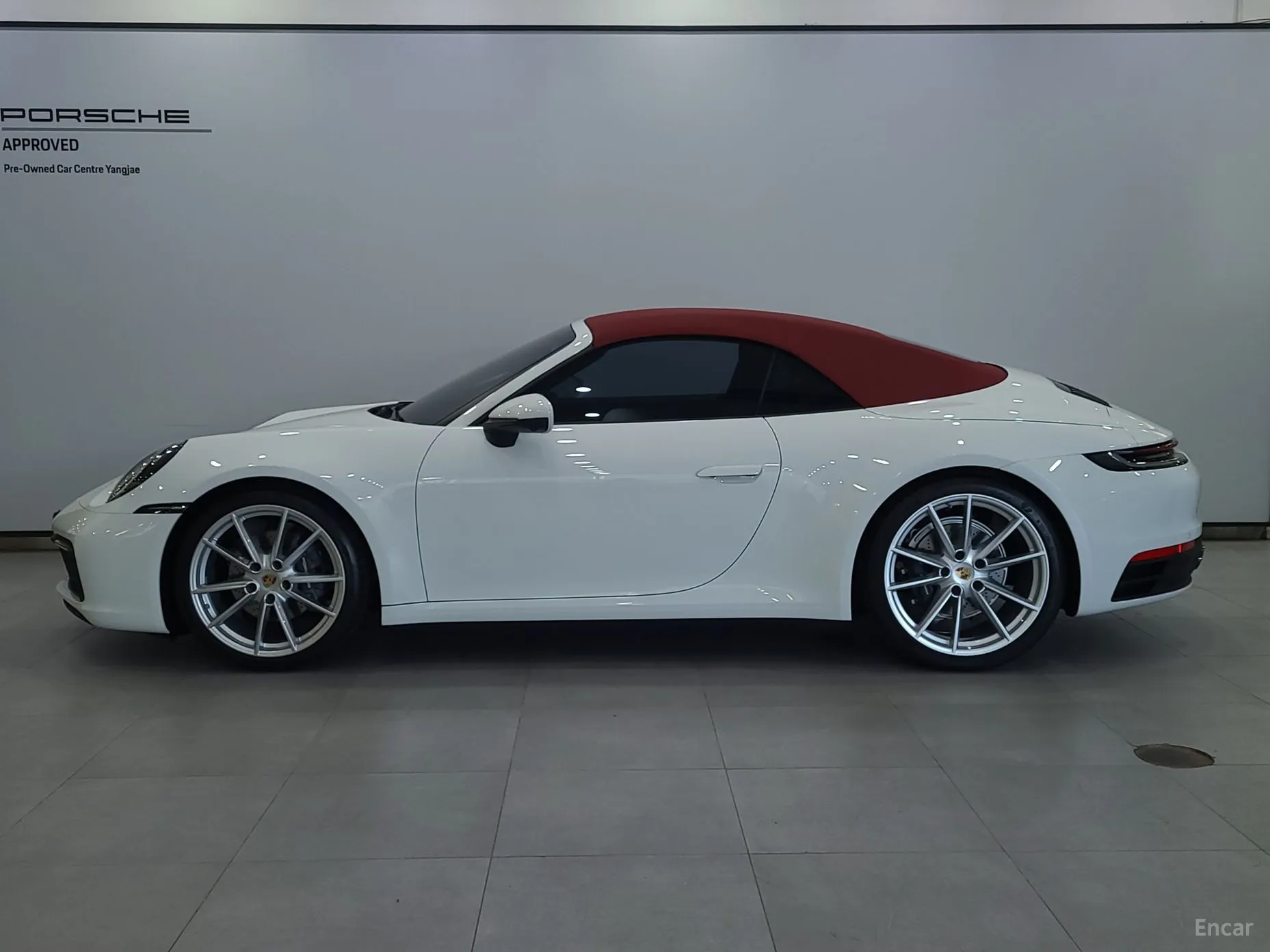 Porsche 911 (992) превью 18