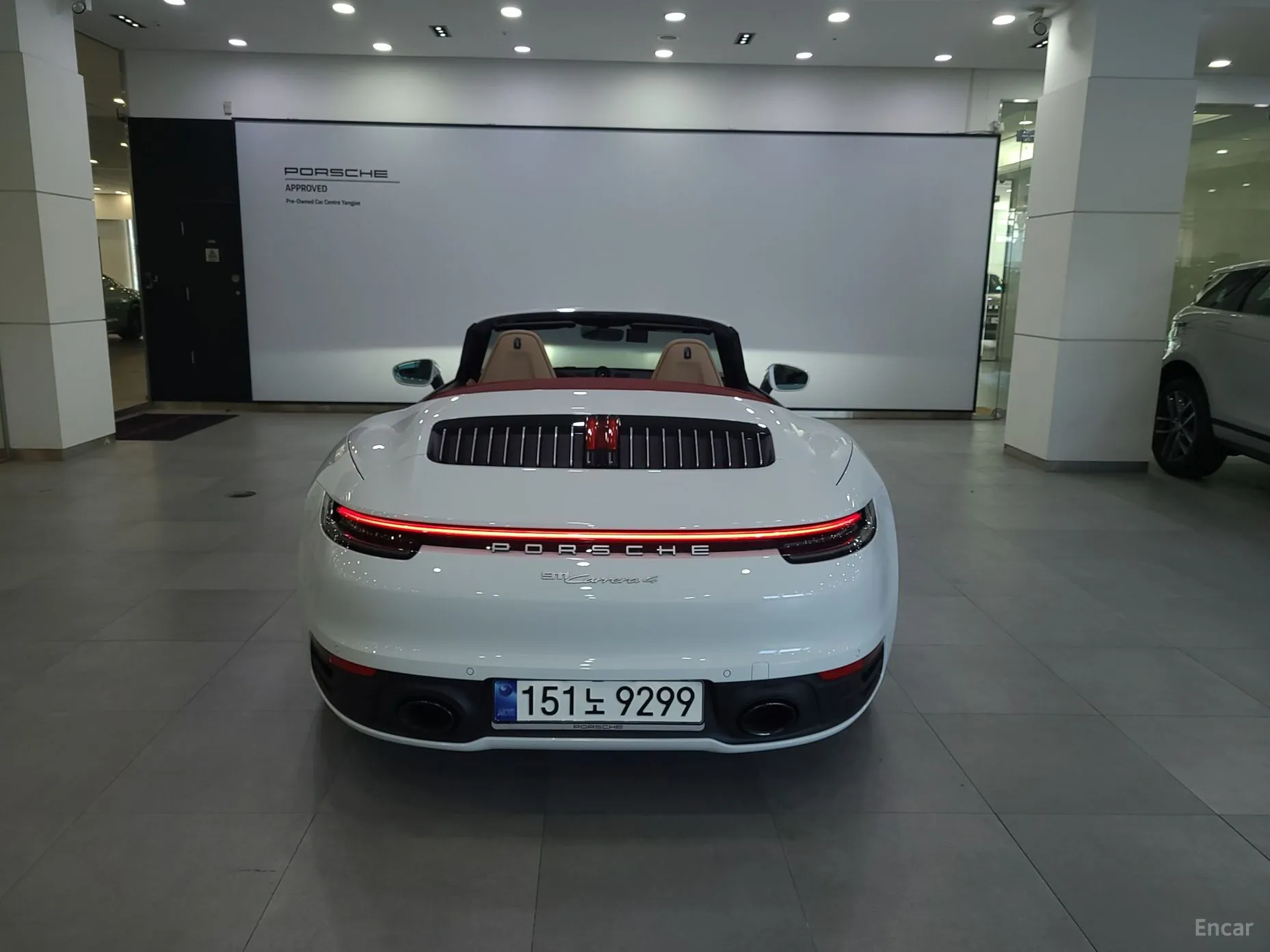 Porsche 911 (992) превью 20