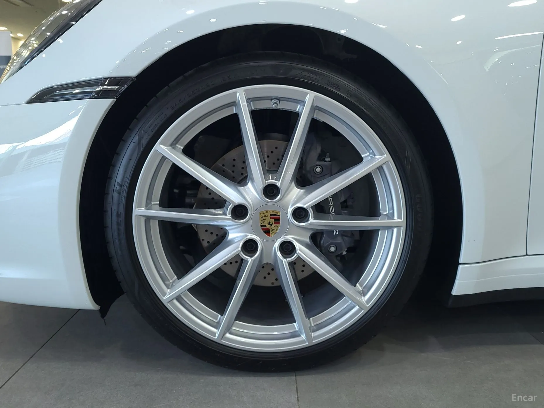 Porsche 911 (992) превью 5