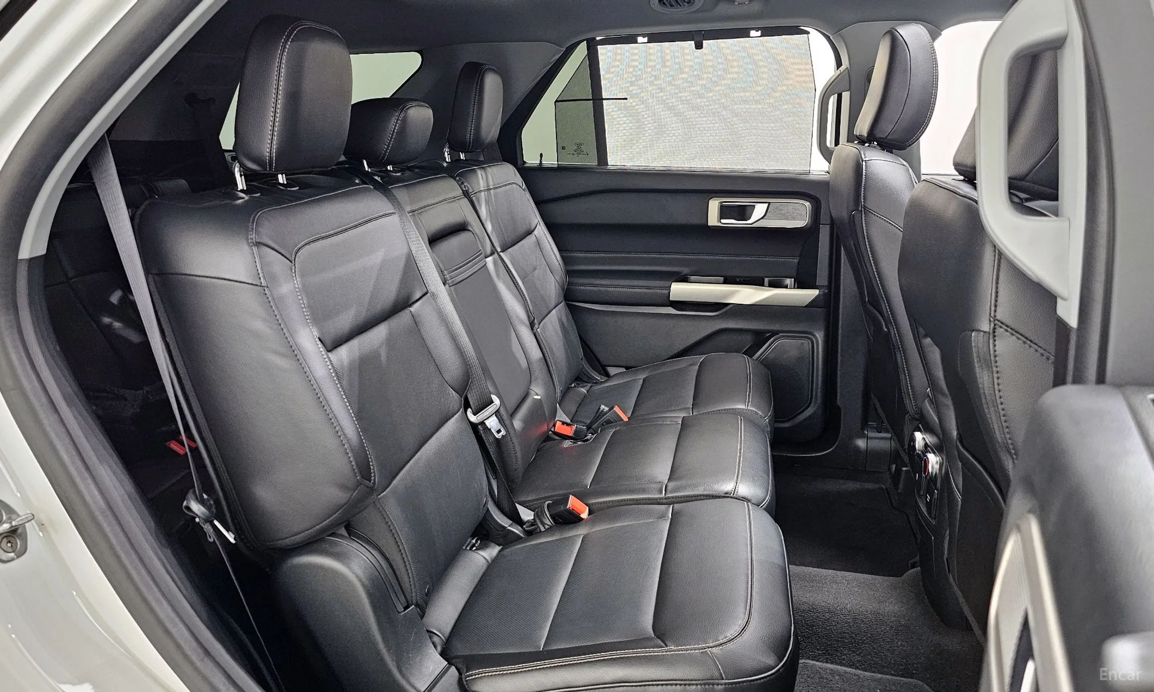 Ford Explorer 6th Generation превью 12