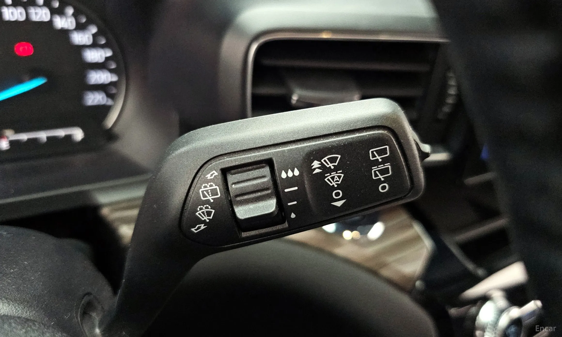Ford Explorer 6th Generation превью 17