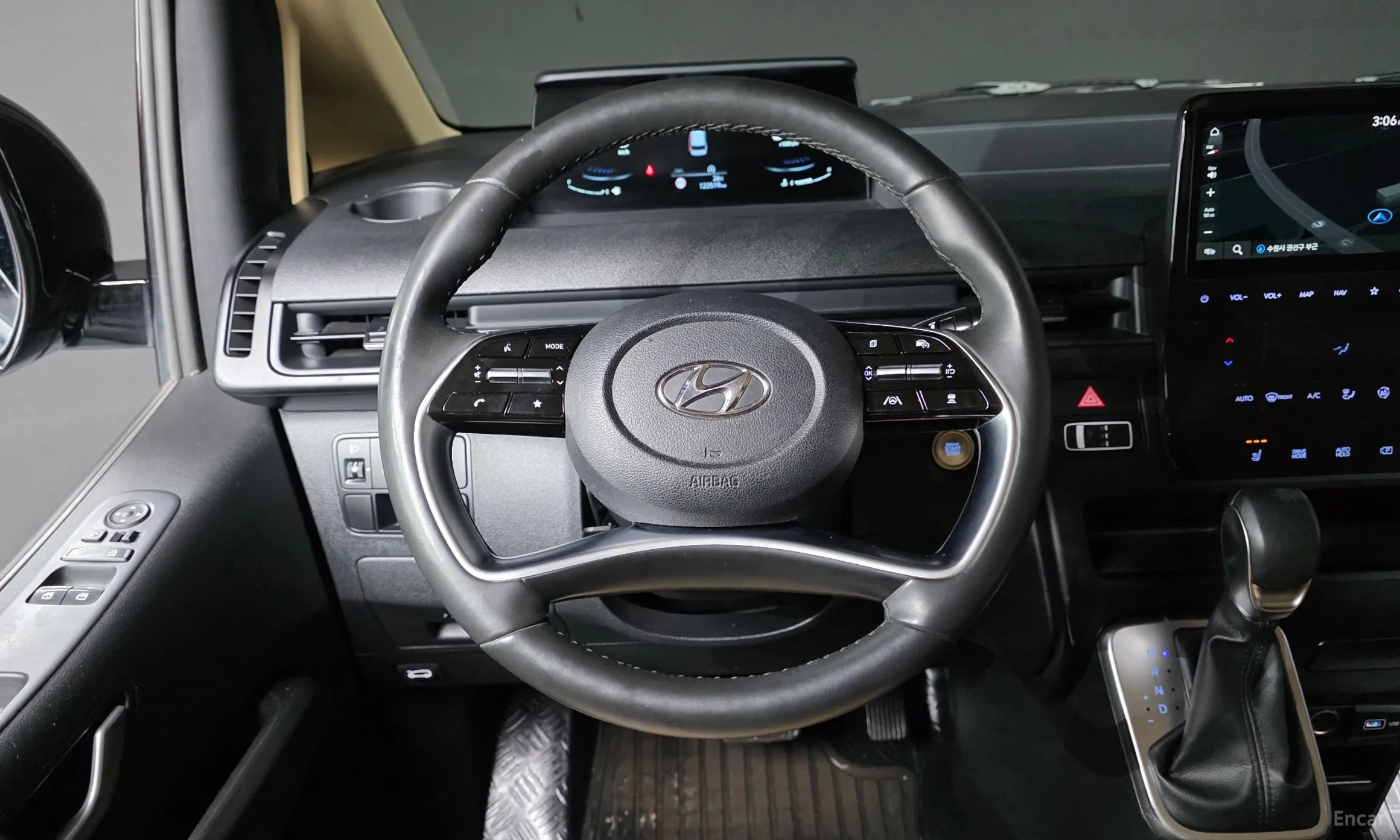 Hyundai Staria превью 13